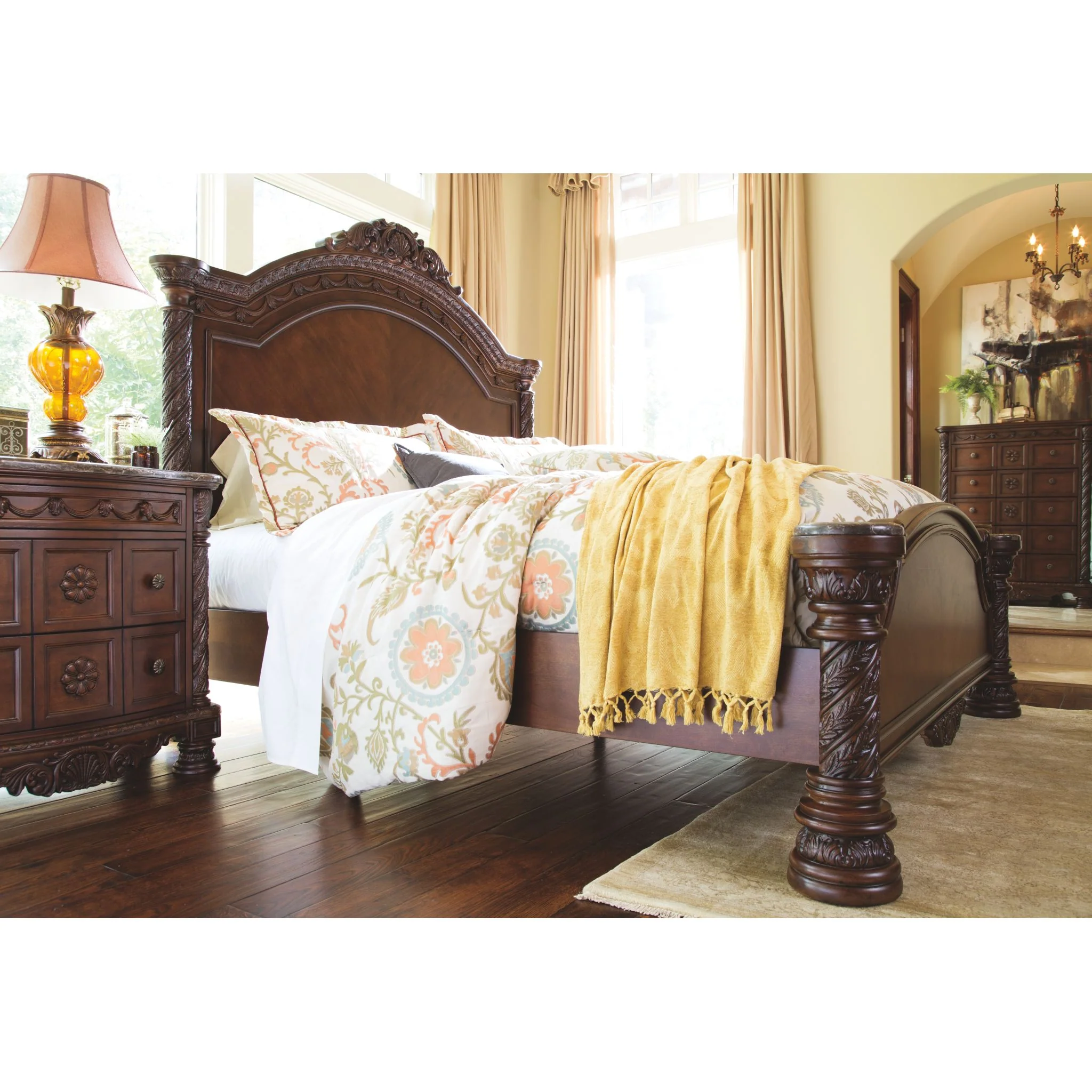 North Shore 3 Piece Panel Bed - Image 20