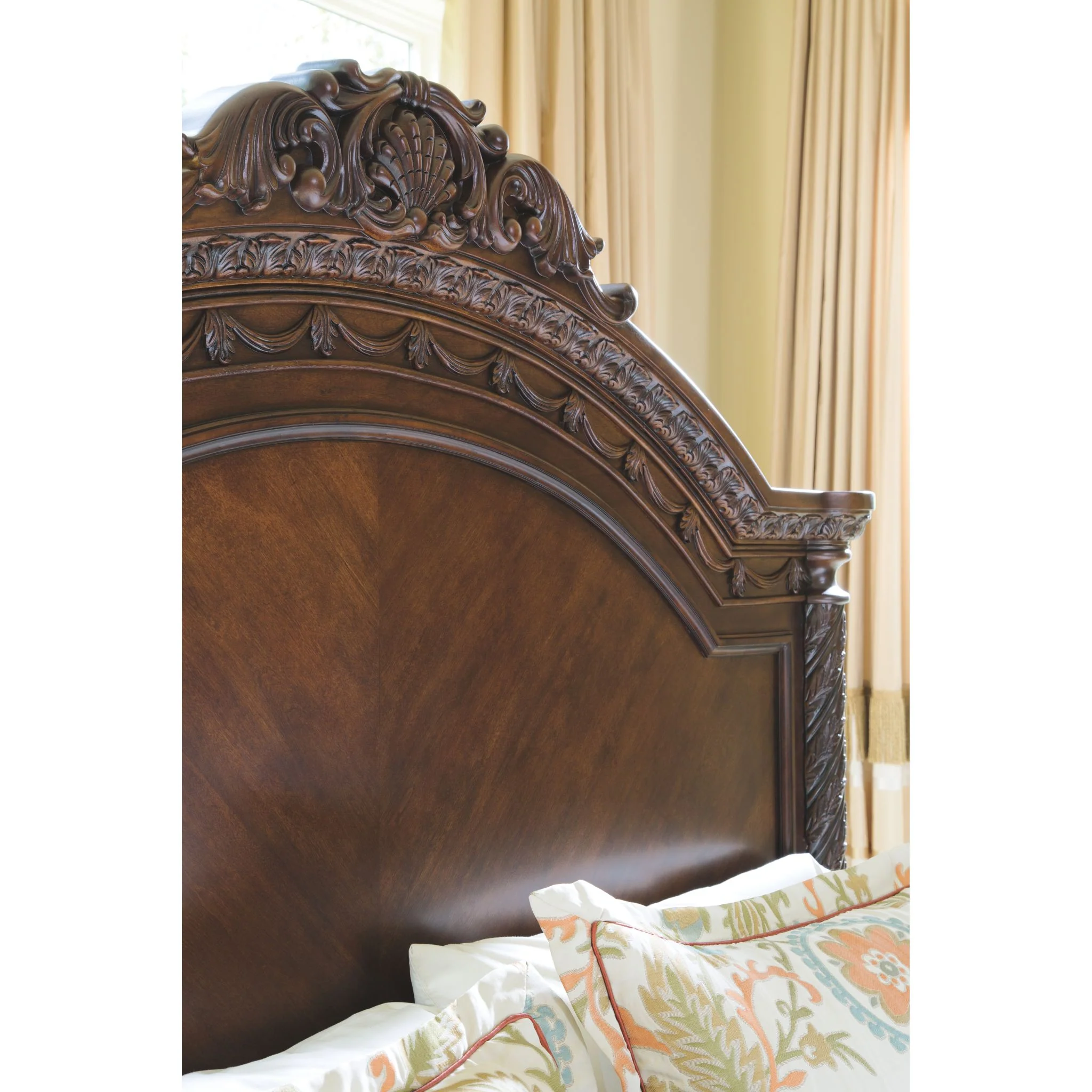 North Shore 3 Piece Panel Bed - Image 3