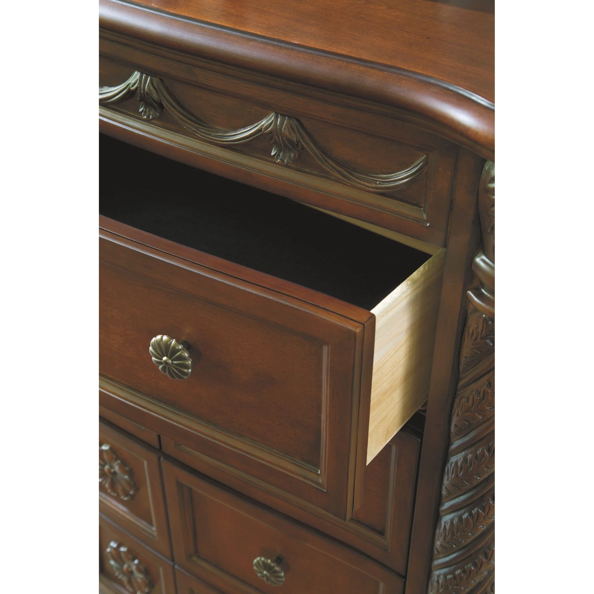 North Shore Chest - Image 6