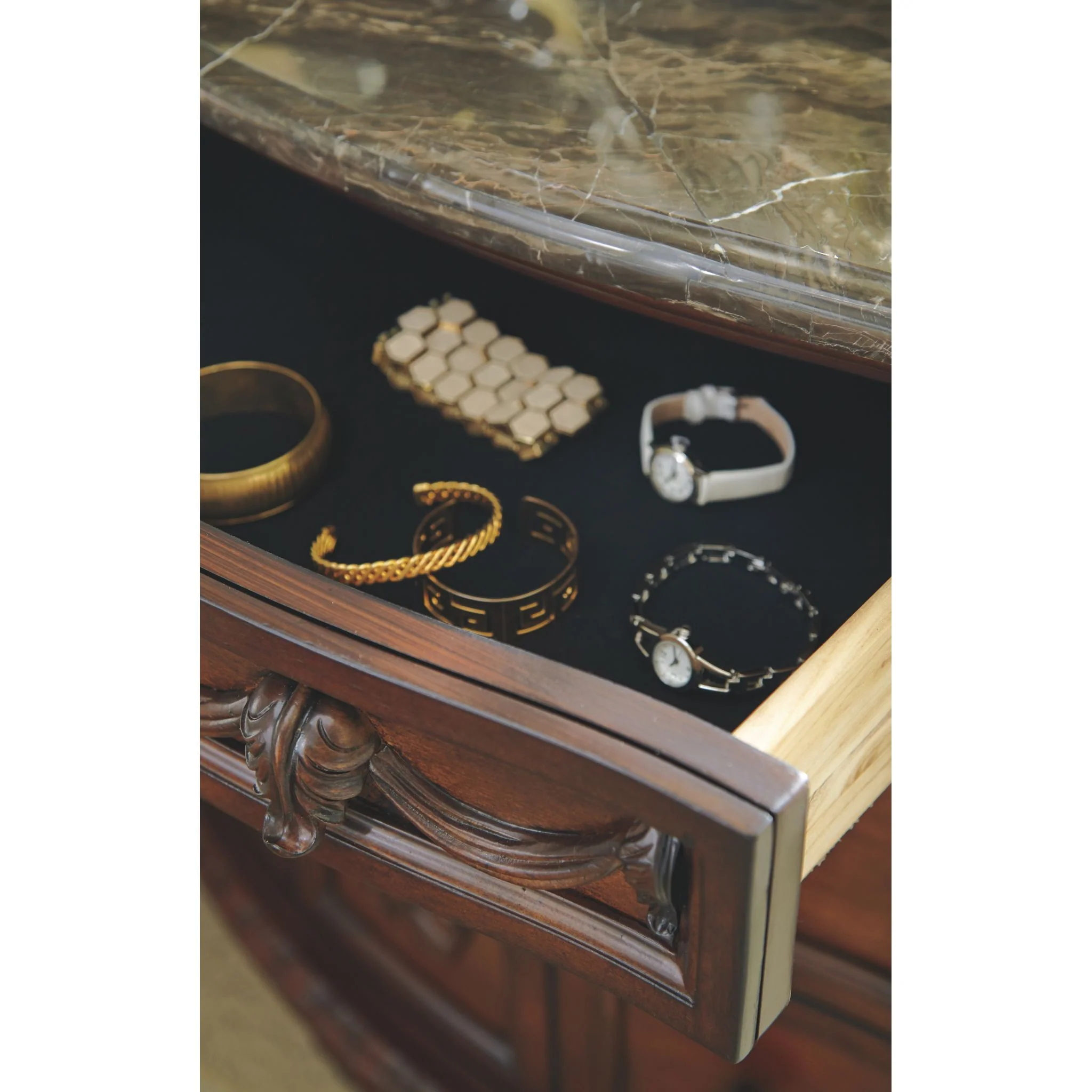 North Shore Dresser - Image 6