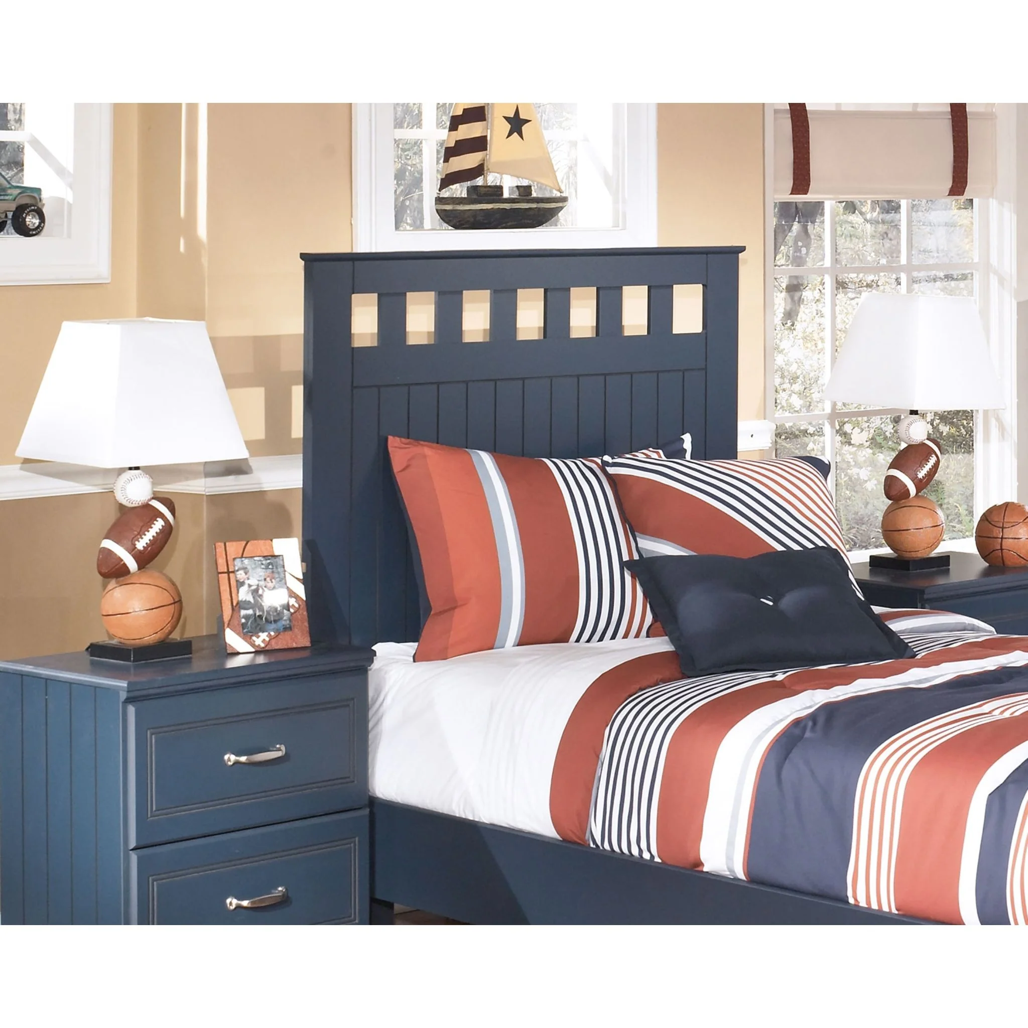 Nyx Table Lamp (Single) - Image 9