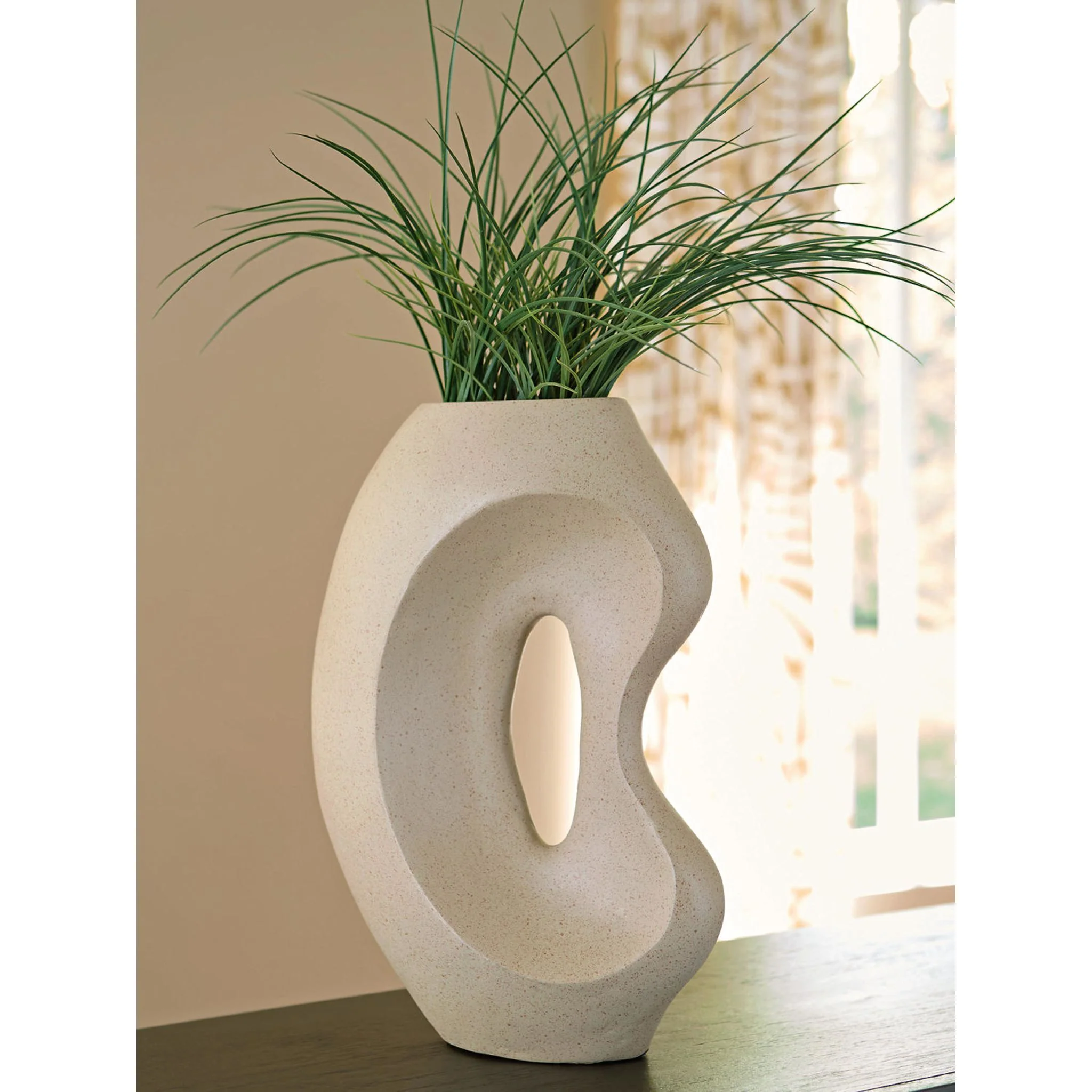 Odion Vase - Image 2