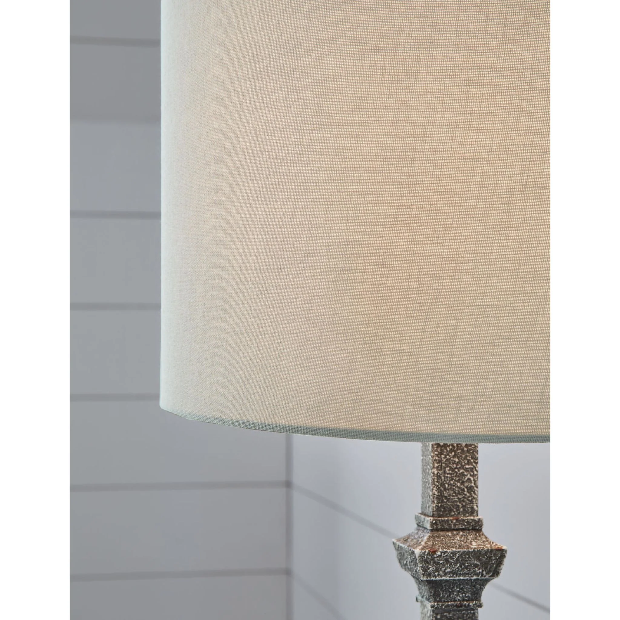 Oralieville Table Lamp (Single) - Image 3