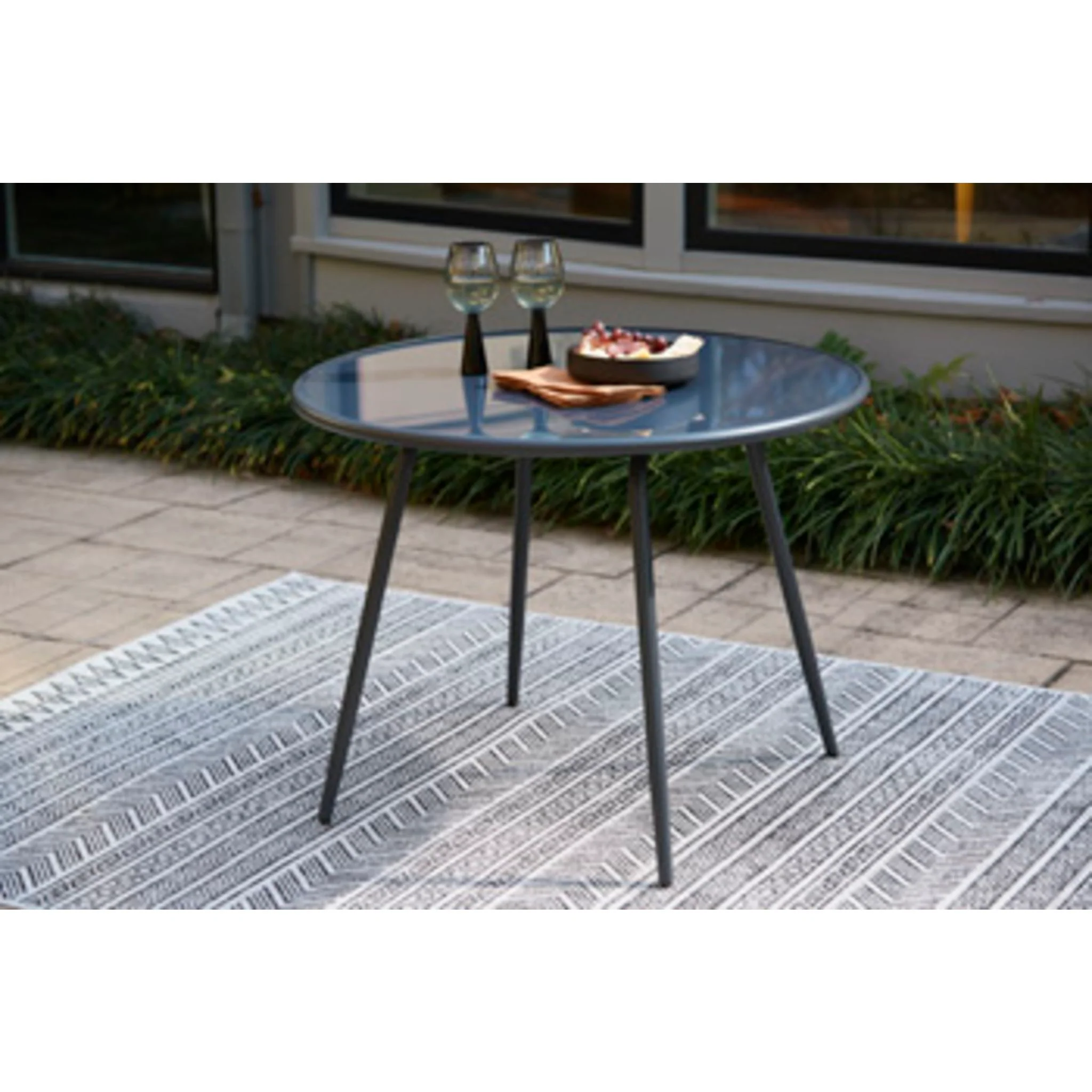 Outdoor Palm Bliss Round Dining Table - Image 3