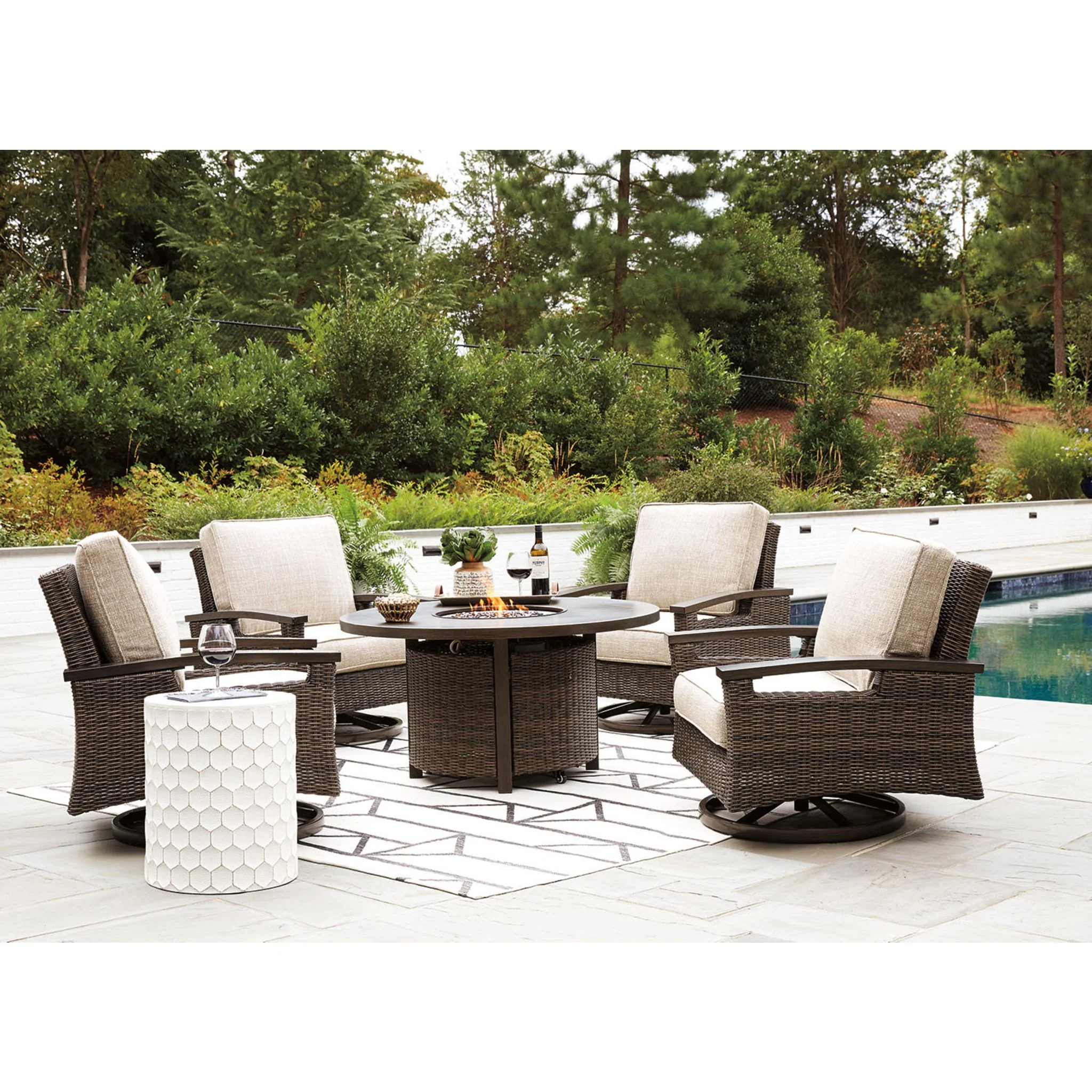 Paradise Trail 5 Piece Outdoor Seating - Image 2