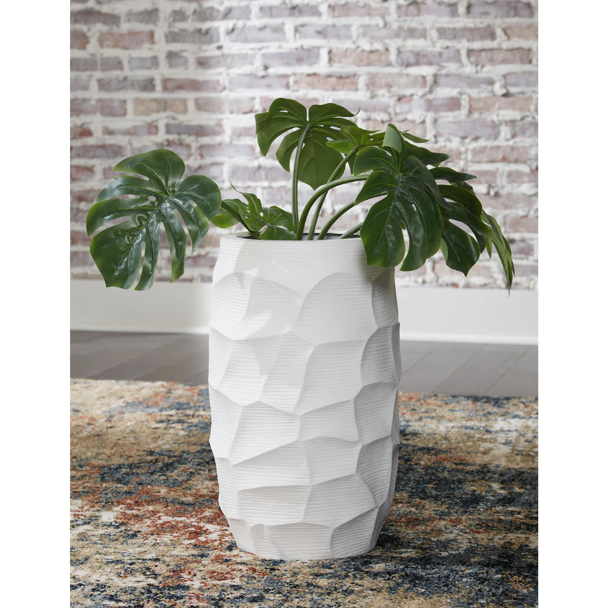 Patenleigh Vase - Image 2