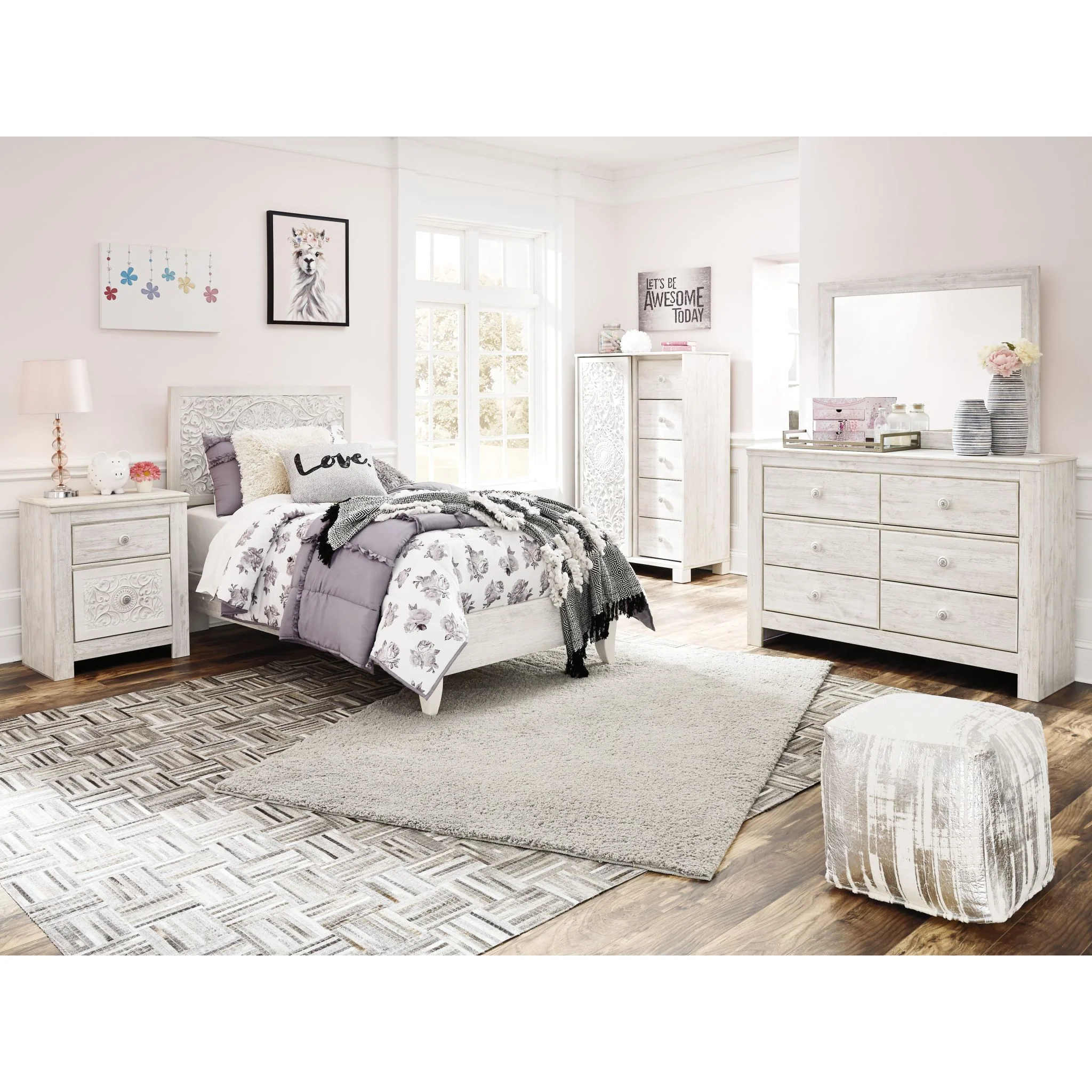 Paxberry Dresser and Mirror - Image 5