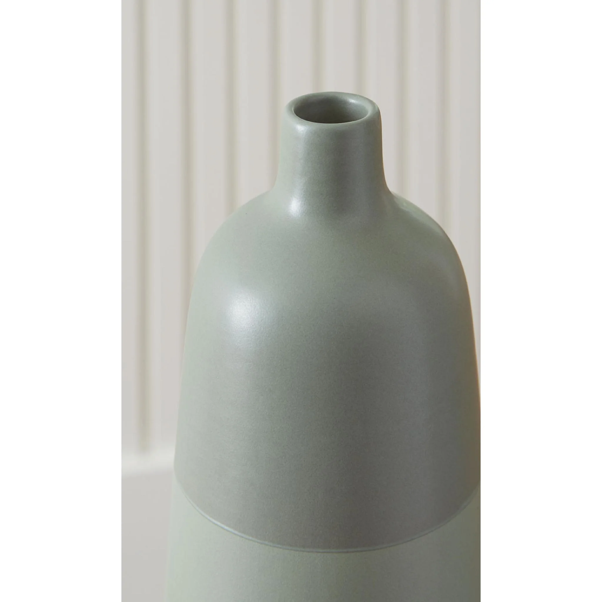 Peerland Vase - Image 2