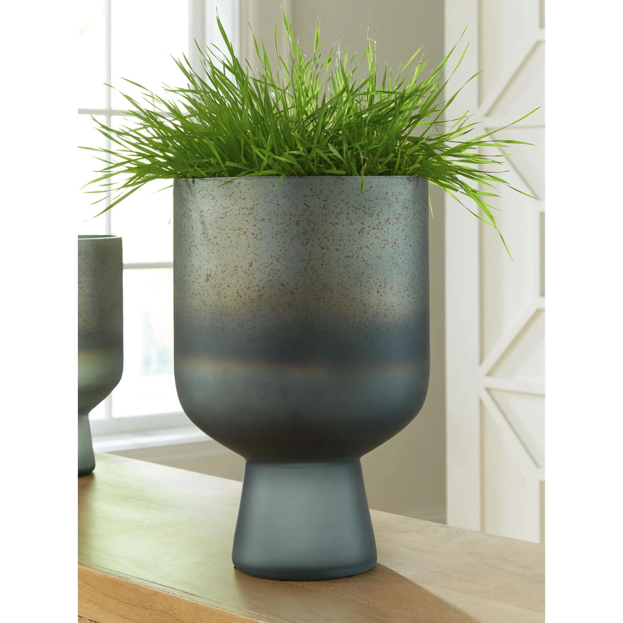 Pennmore Vase - Image 3