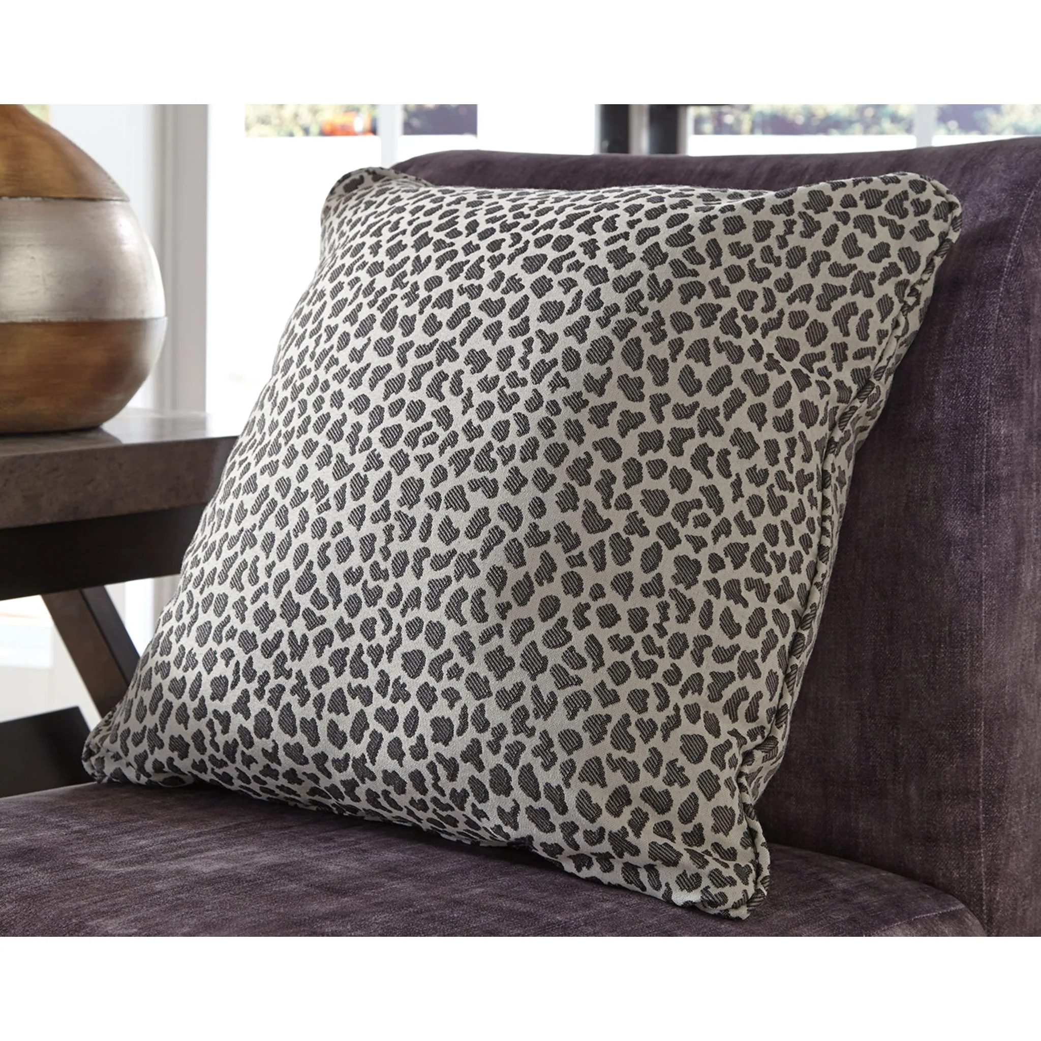 Piercy Pillow - Image 2
