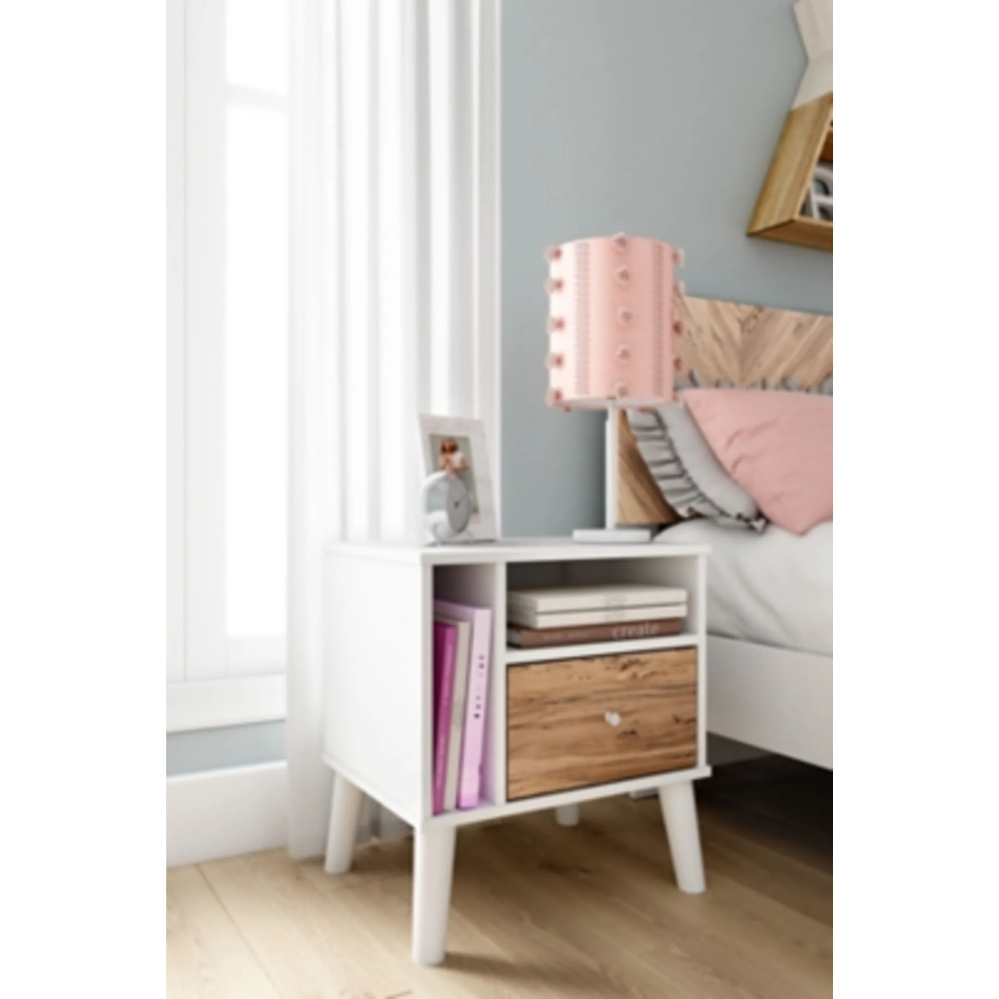 Piperton Nighstand - Image 4