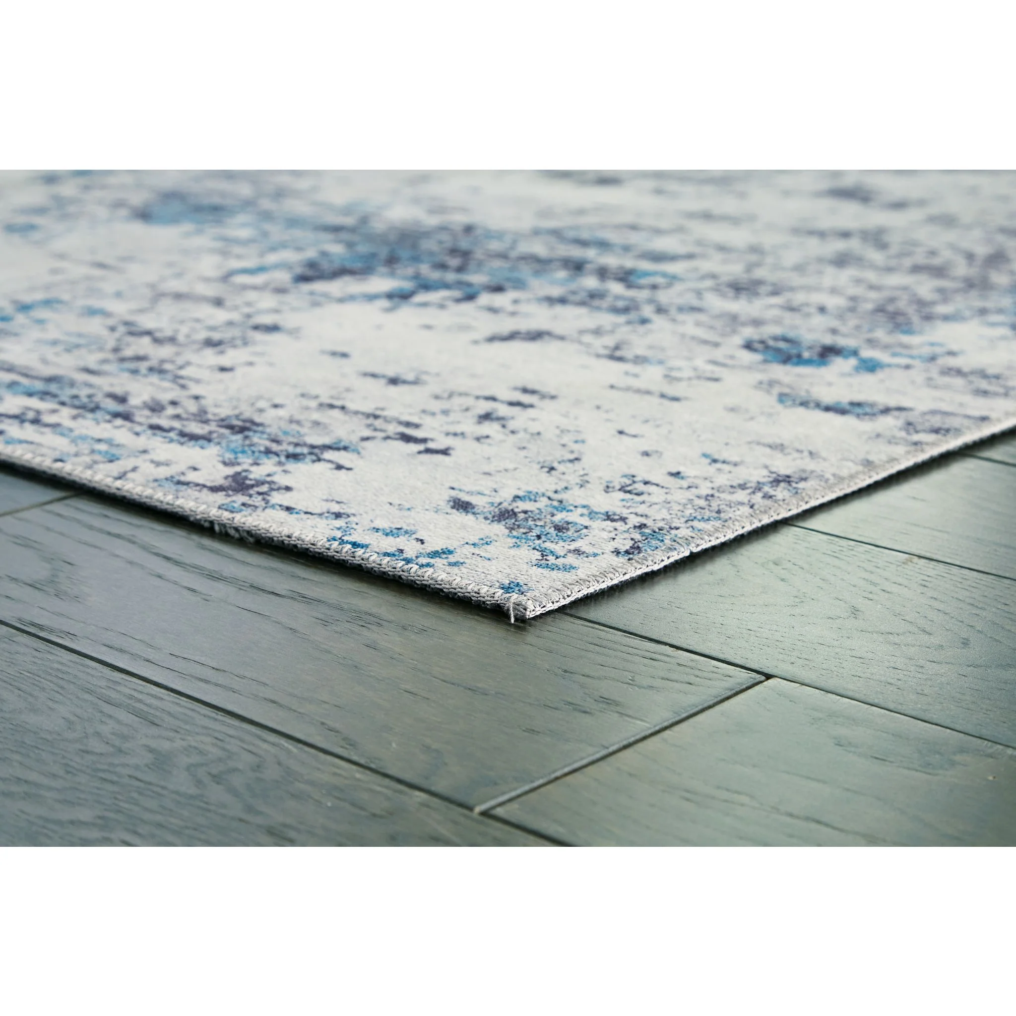 Putmins Area Rug - Image 3