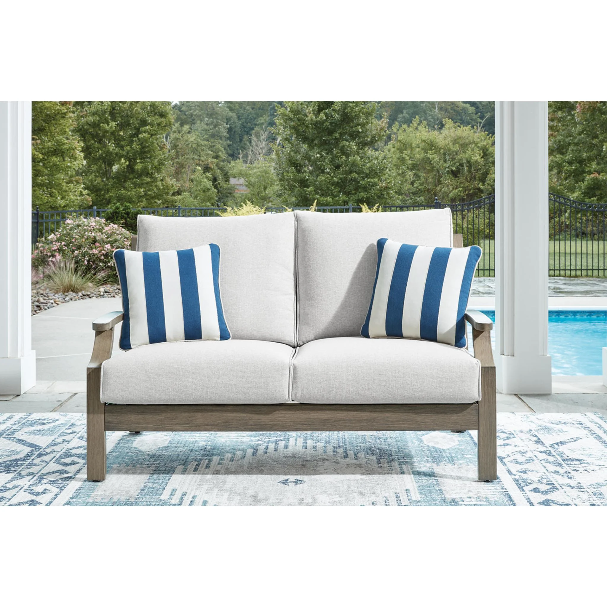 Rainier Ranch 3 Piece Outdoor Seating - Image 10
