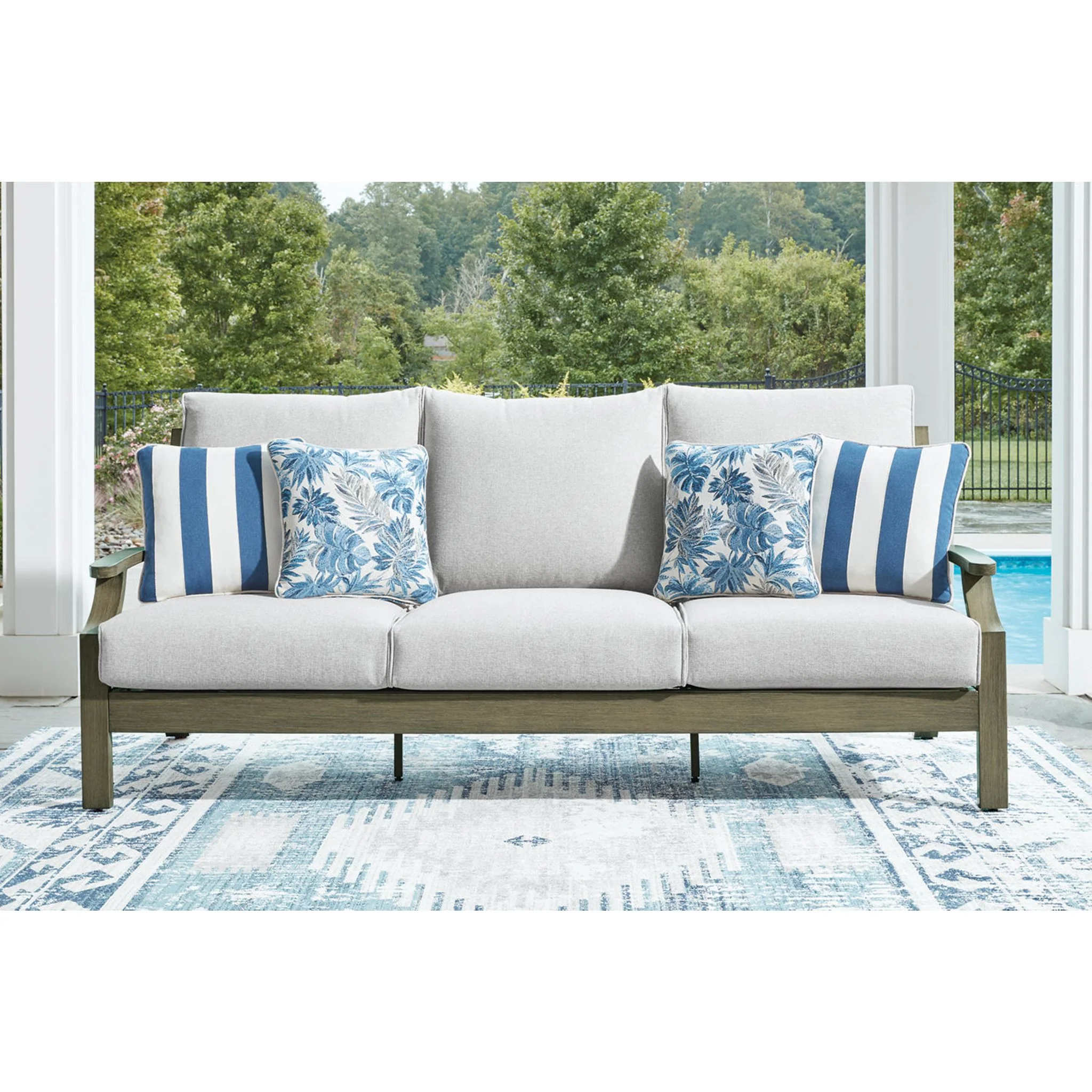 Rainier Ranch 5 Piece Outdoor Seating - Image 17