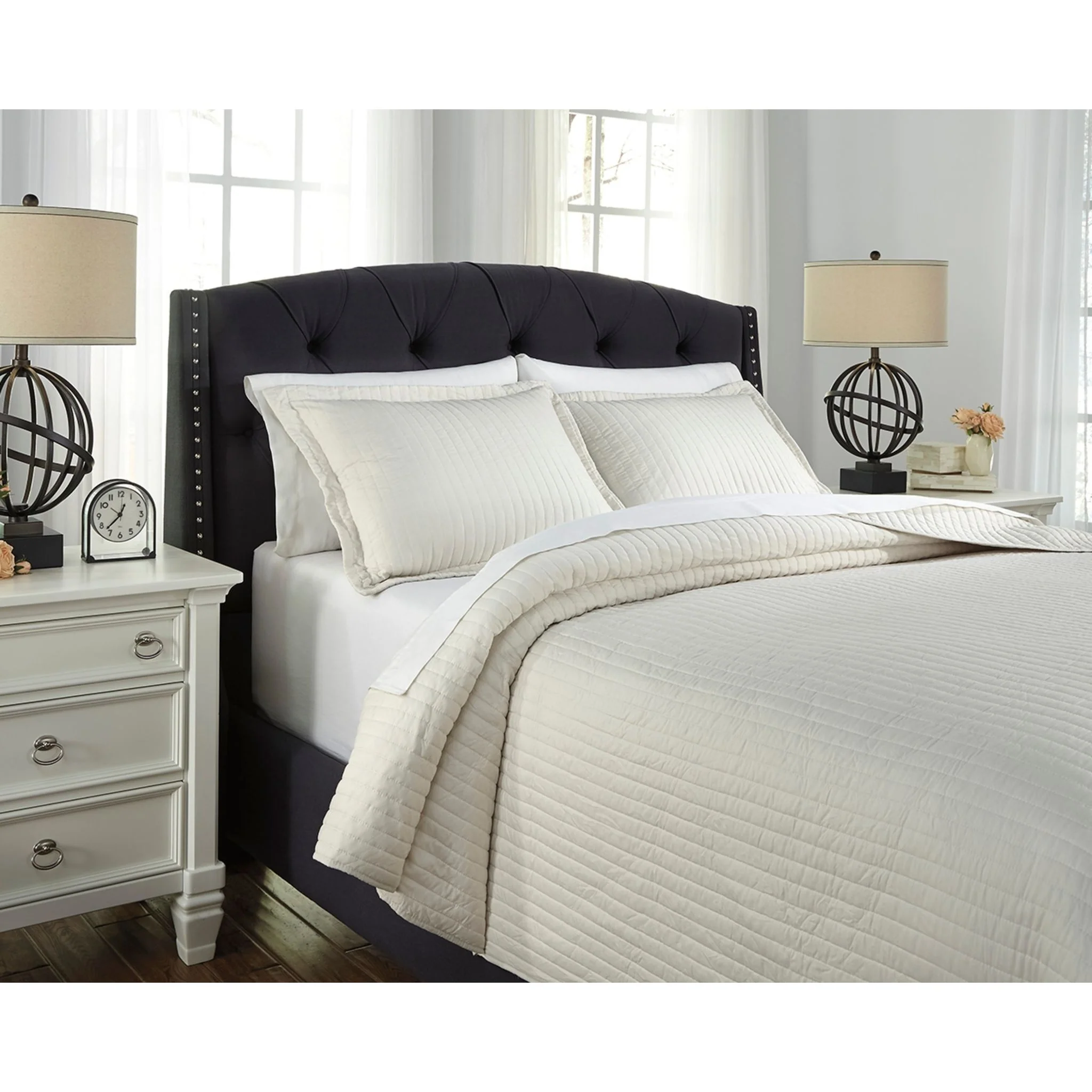 Raleda Buff Queen Coverlet Set - Image 3