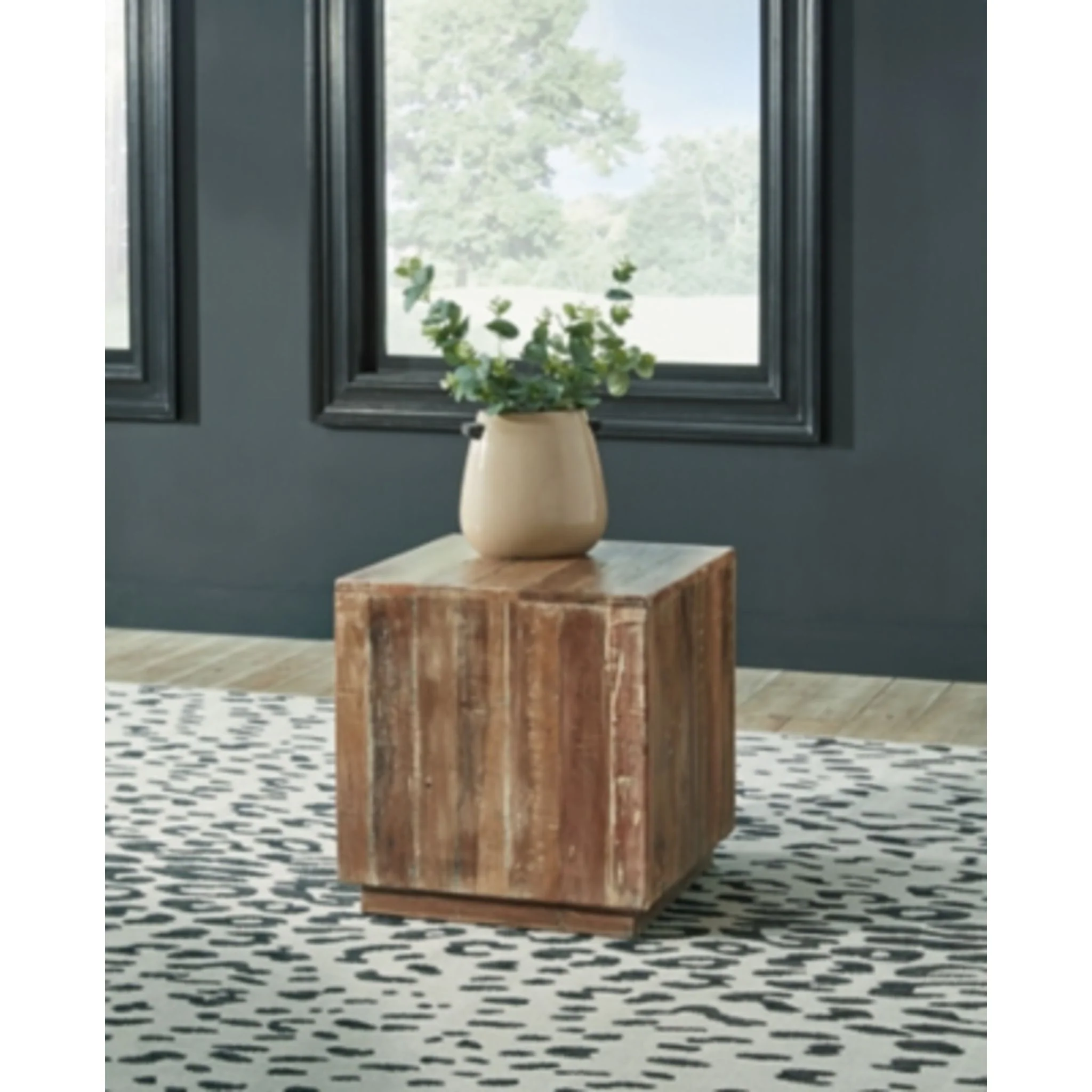 Randale Accent Table - Image 2