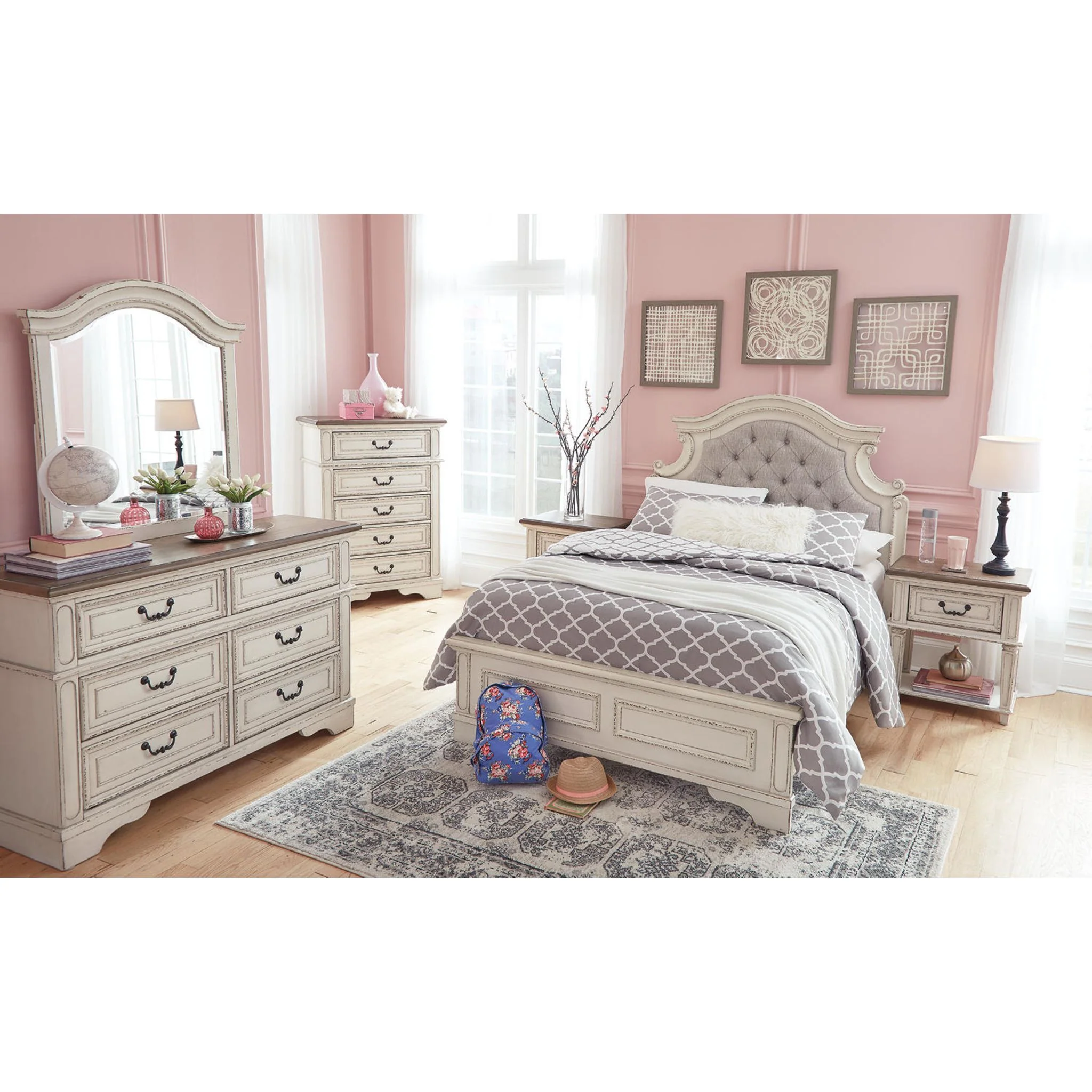 Realyn 3 Piece Panel Bed - Image 45