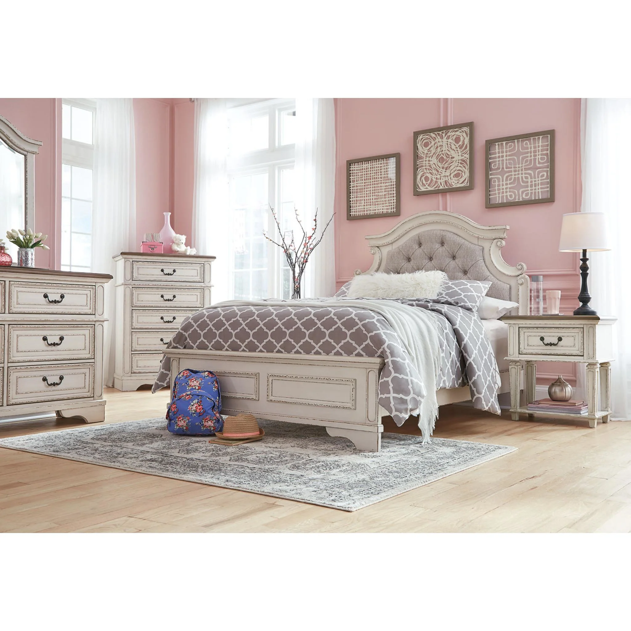 Realyn 3 Piece Panel Bed - Image 48