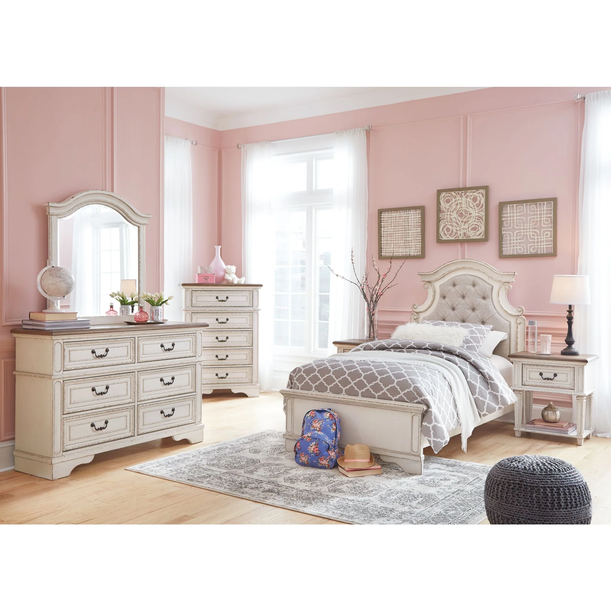 Realyn 3 Piece Panel Bed - Image 8