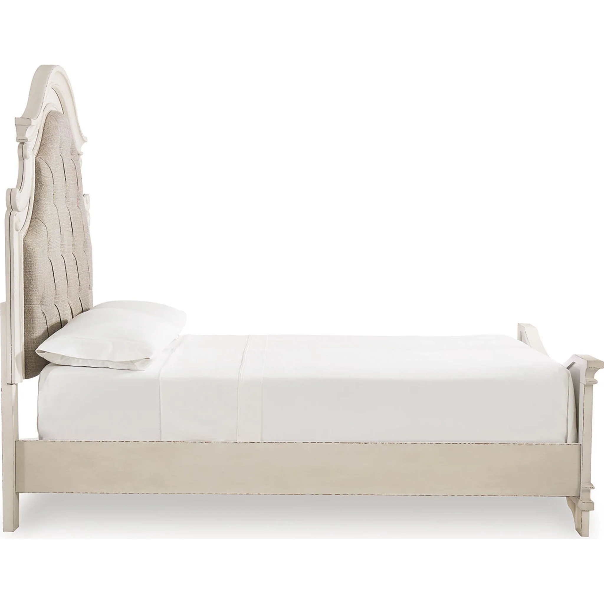 Realyn 3 Piece Panel Bed - Image 20