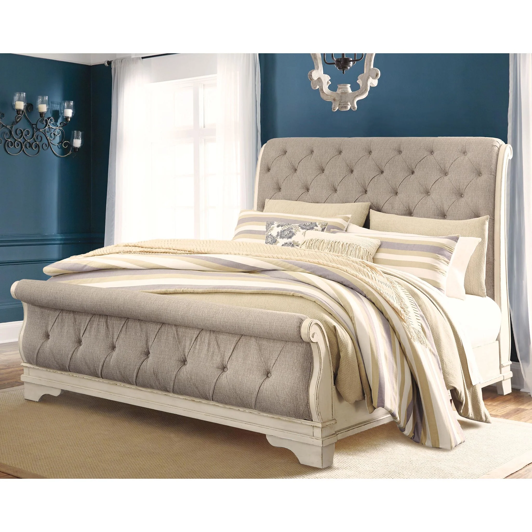 Realyn Sleigh Bed - Image 60