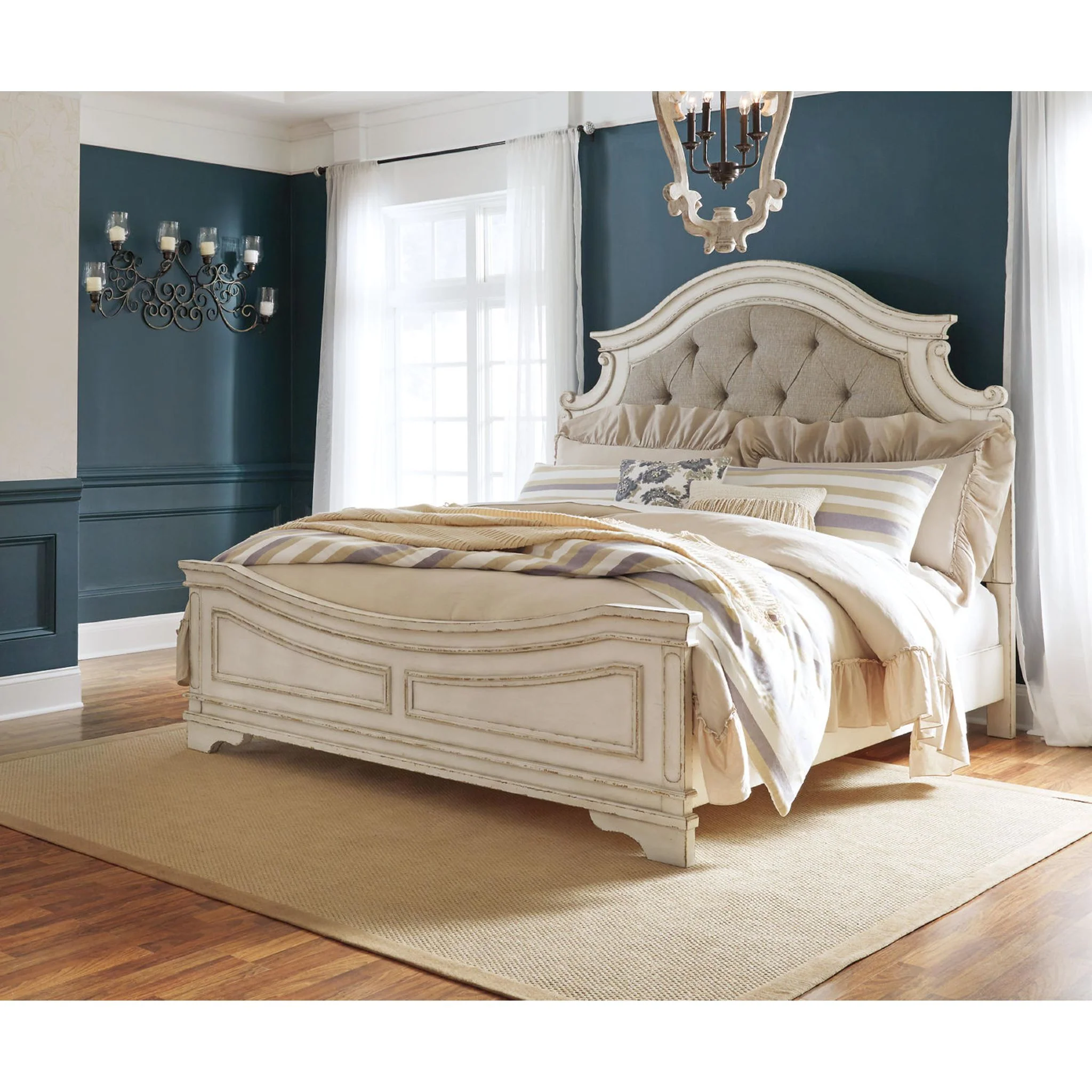 Realyn 5 Piece Panel Bedroom - Image 20