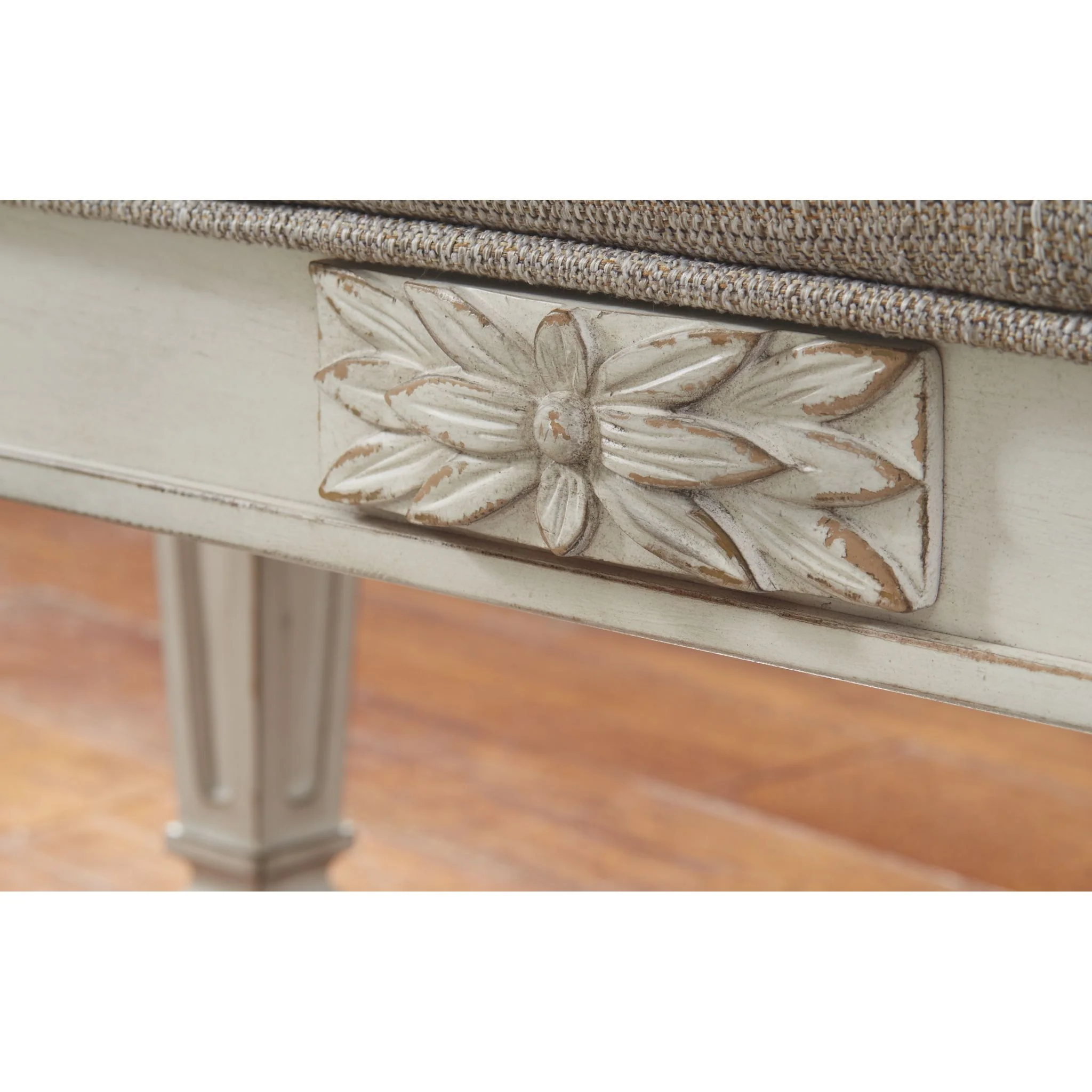 Realyn Accent Bench - Image 6