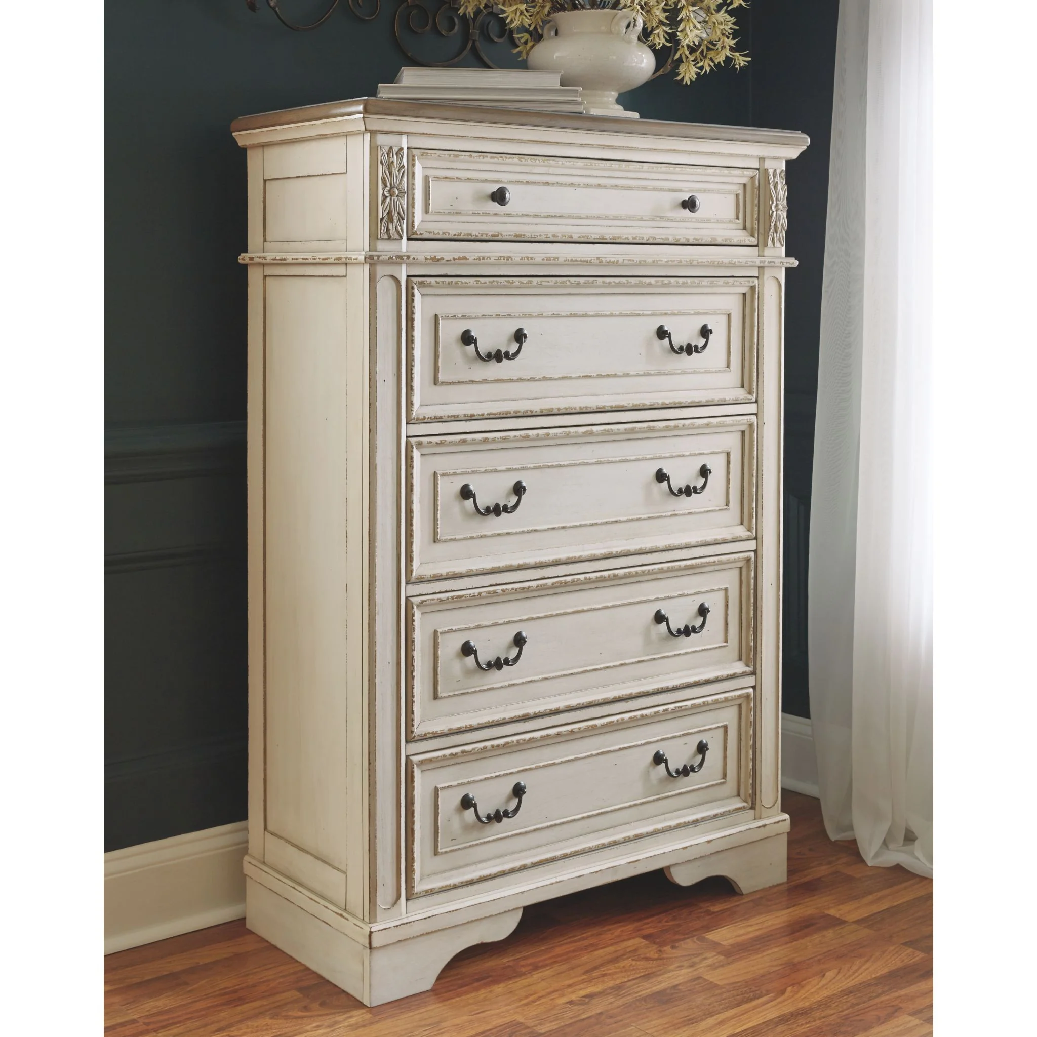 Realyn Chest - Image 2