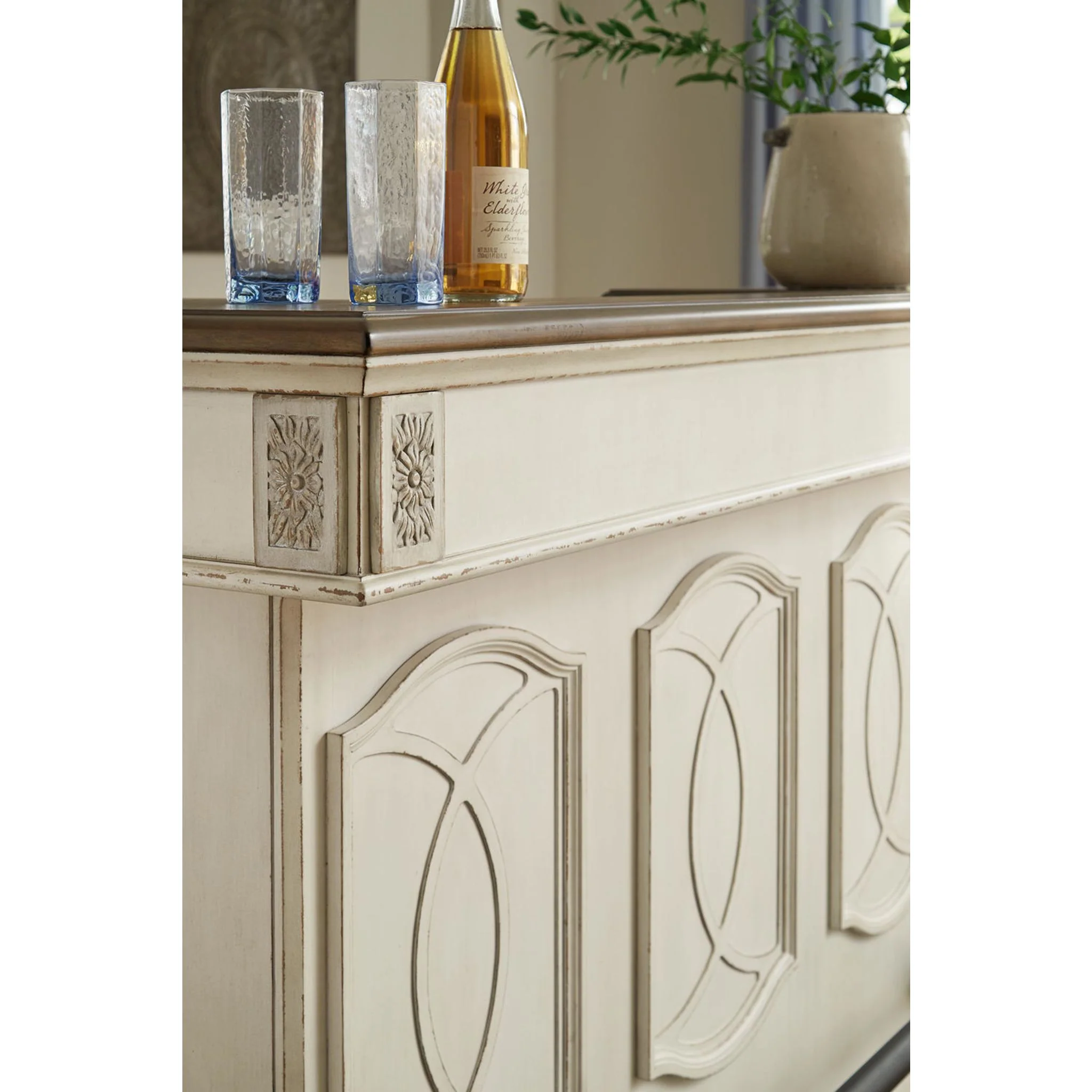Realyn Counter Dining Set - Image 8