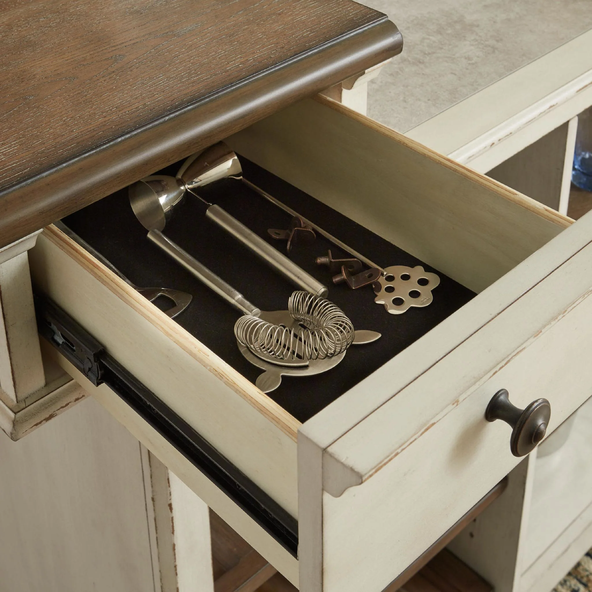 Realyn Counter Dining Set - Image 9