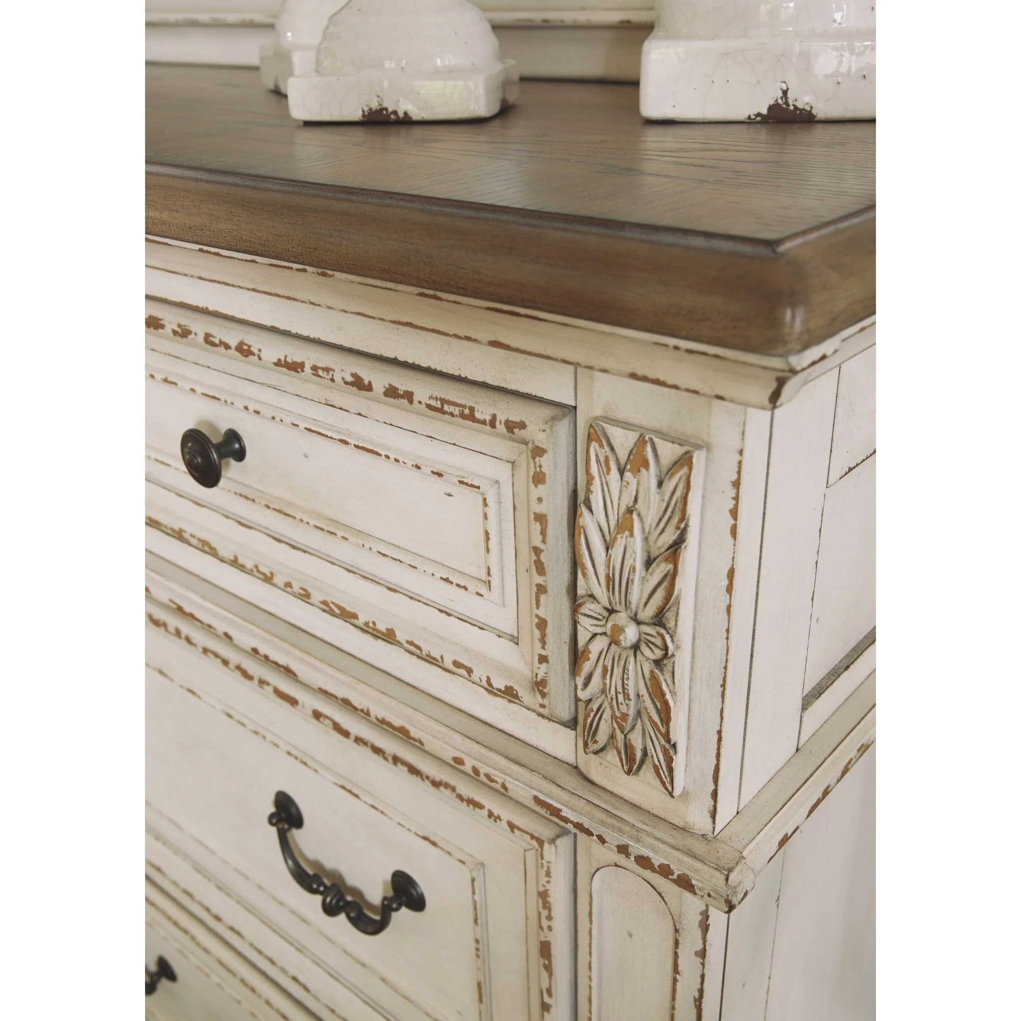 Realyn Dresser - Image 6