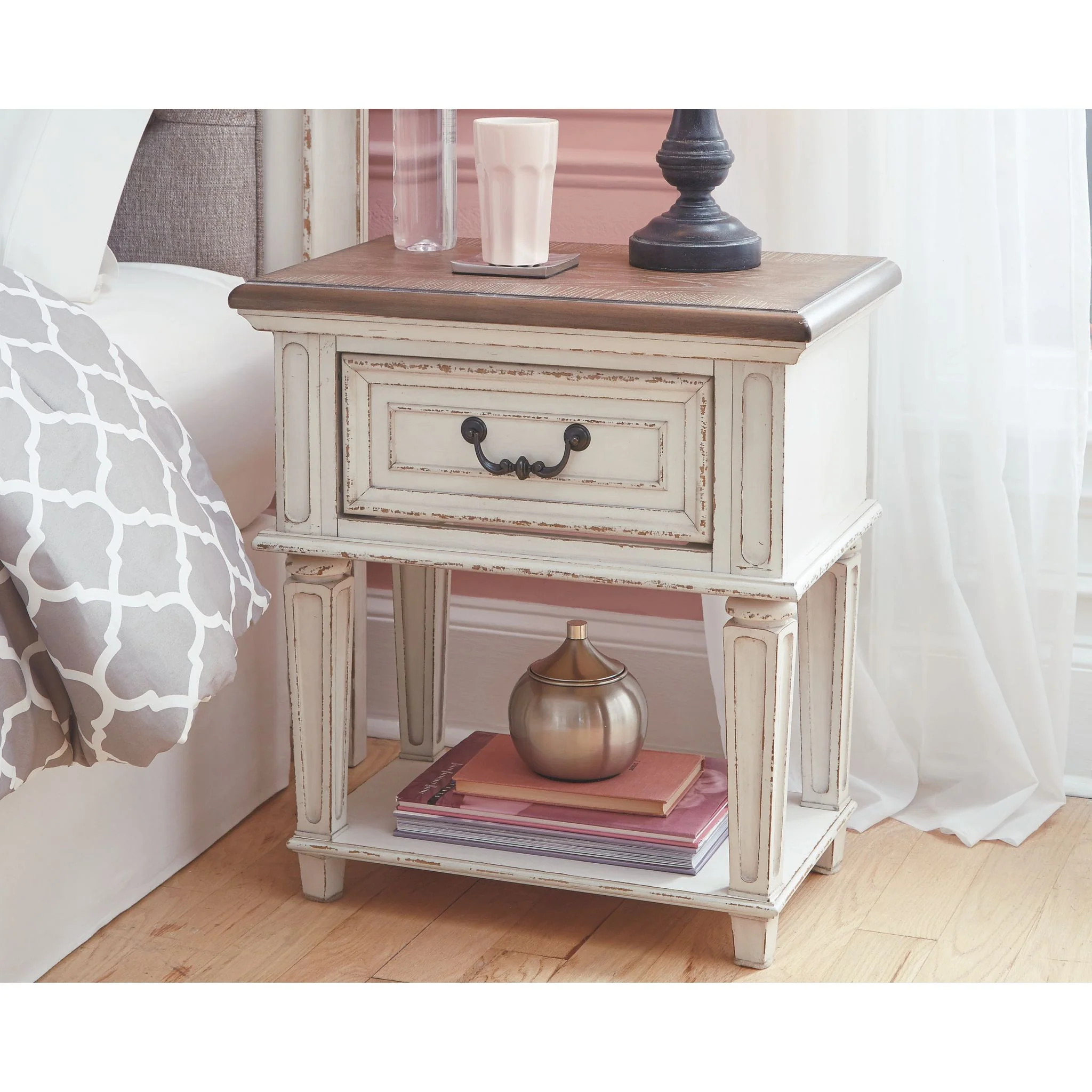 Realyn Nightstand - Image 2