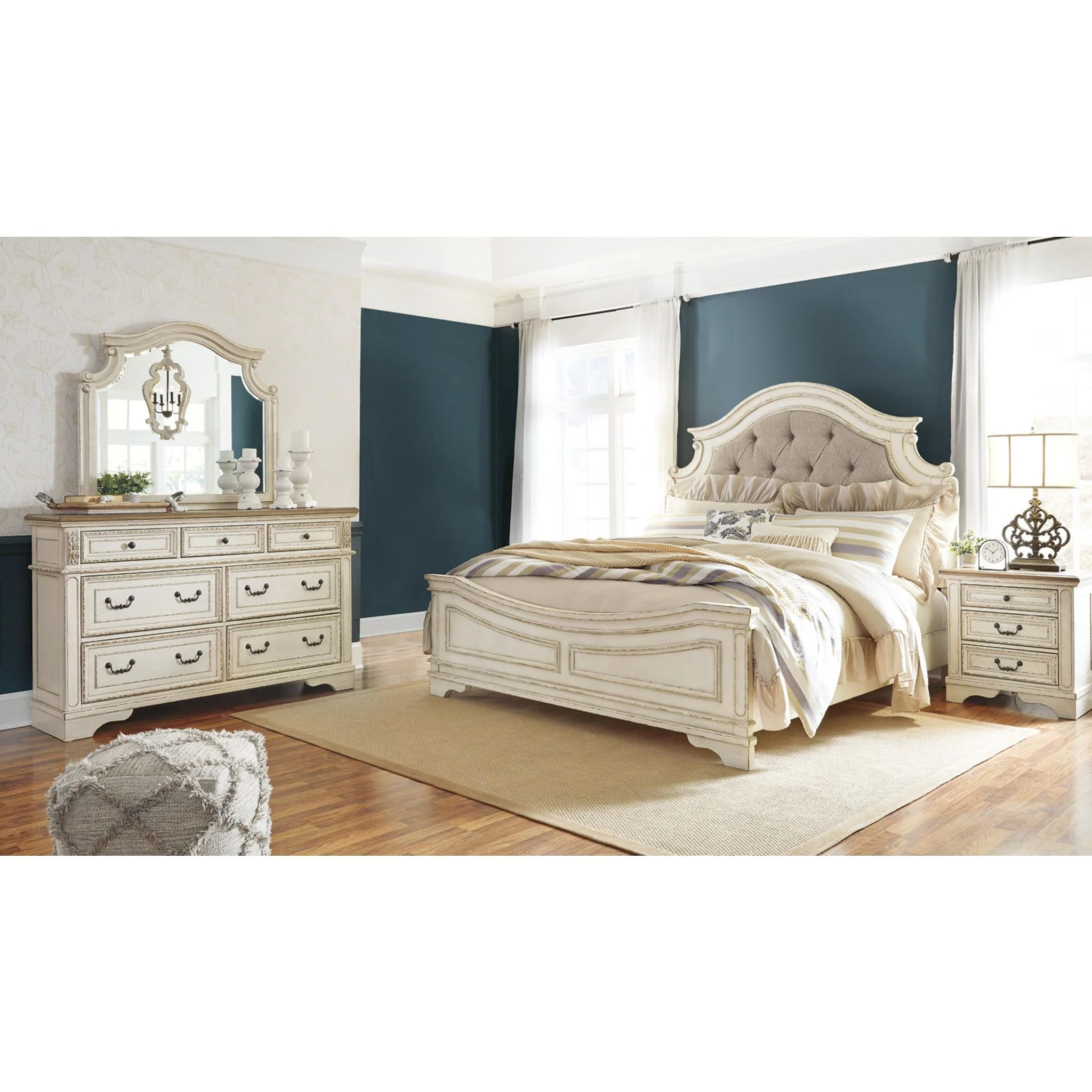 Realyn Nightstand - Image 11