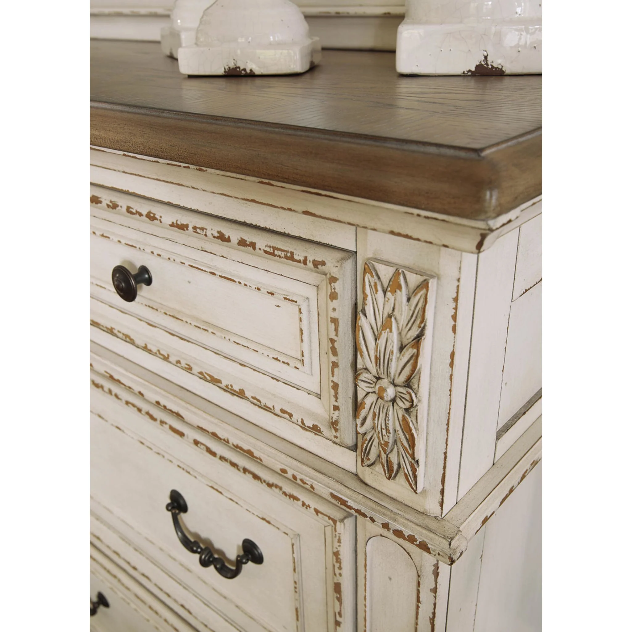 Realyn Nightstand - Image 12