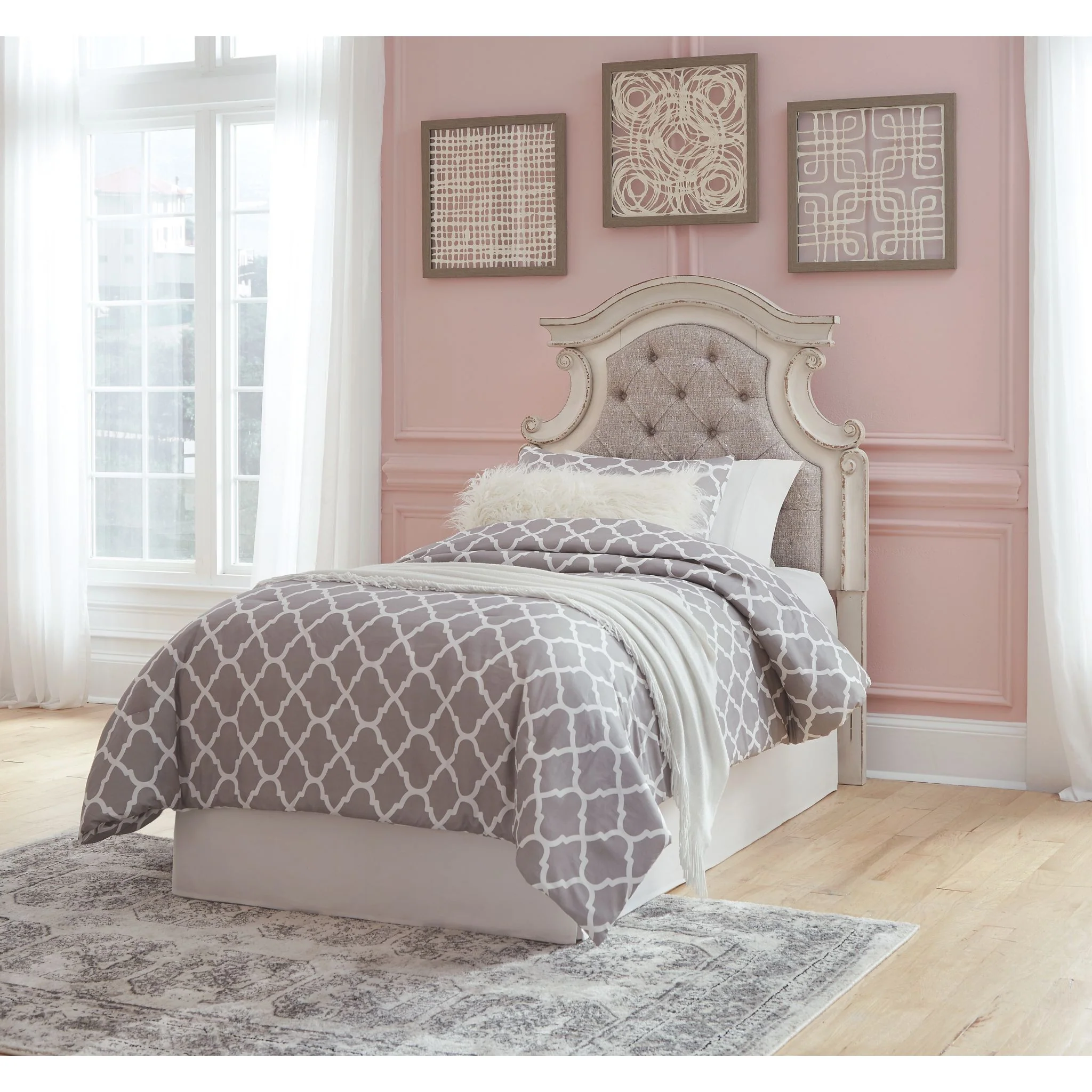 Realyn Twin Panel Headboard - Image 4