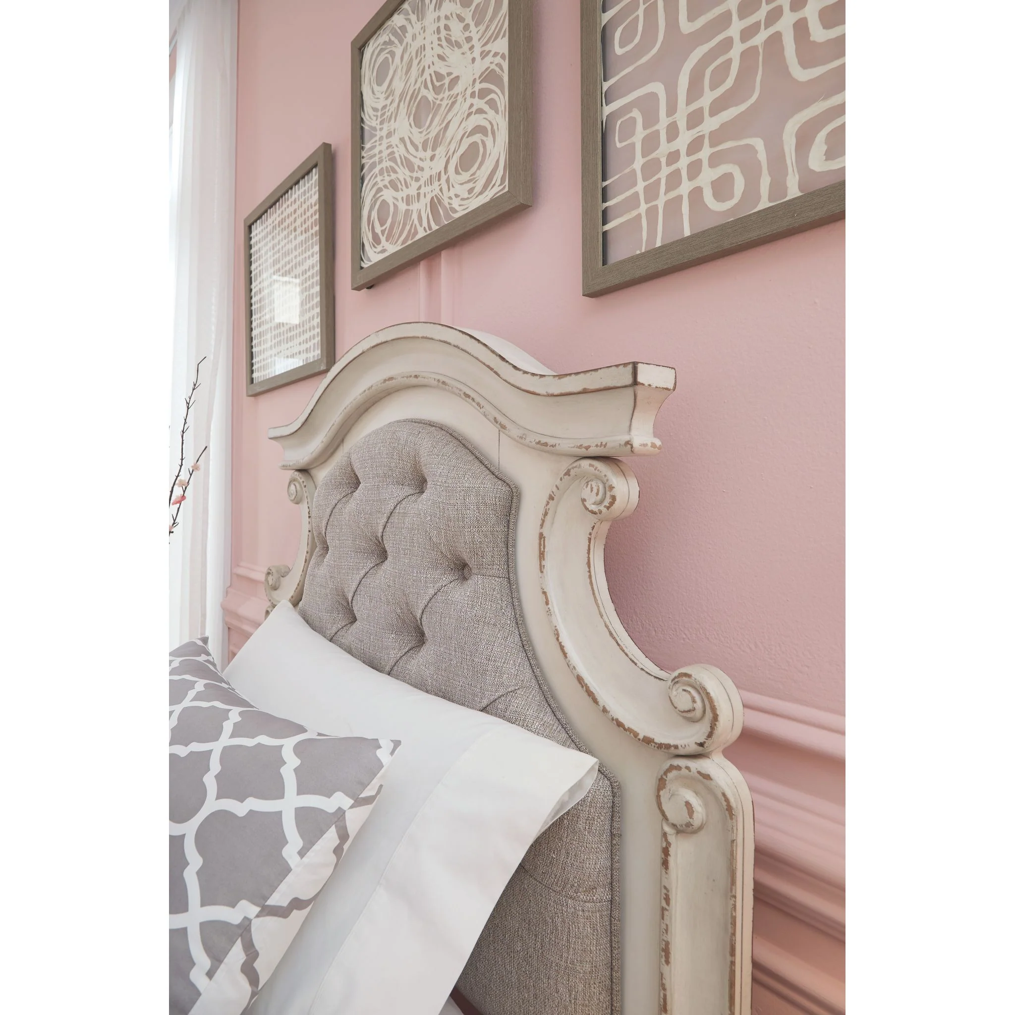 Realyn Twin Panel Headboard - Image 6