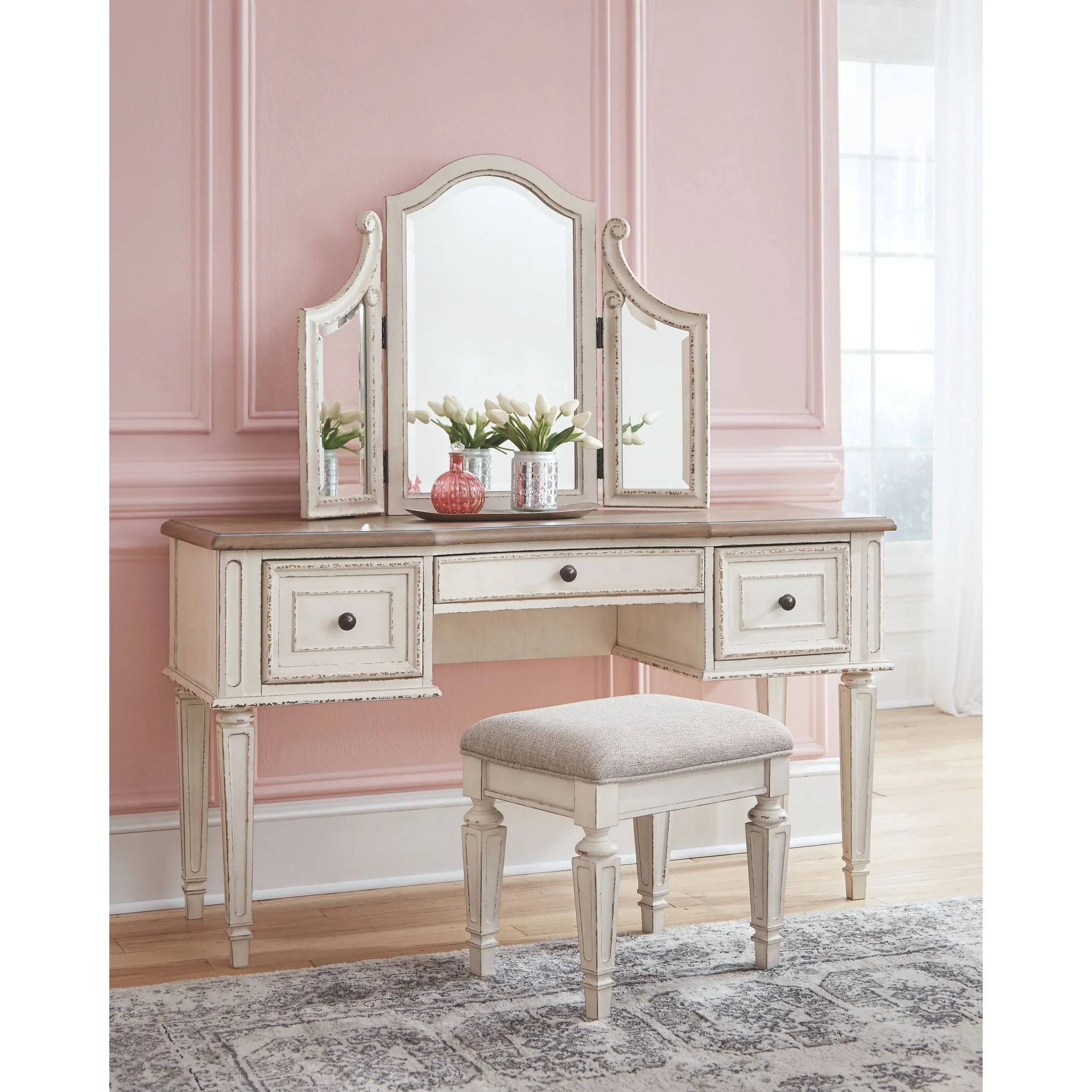 Realyn Vanity Set - Image 2