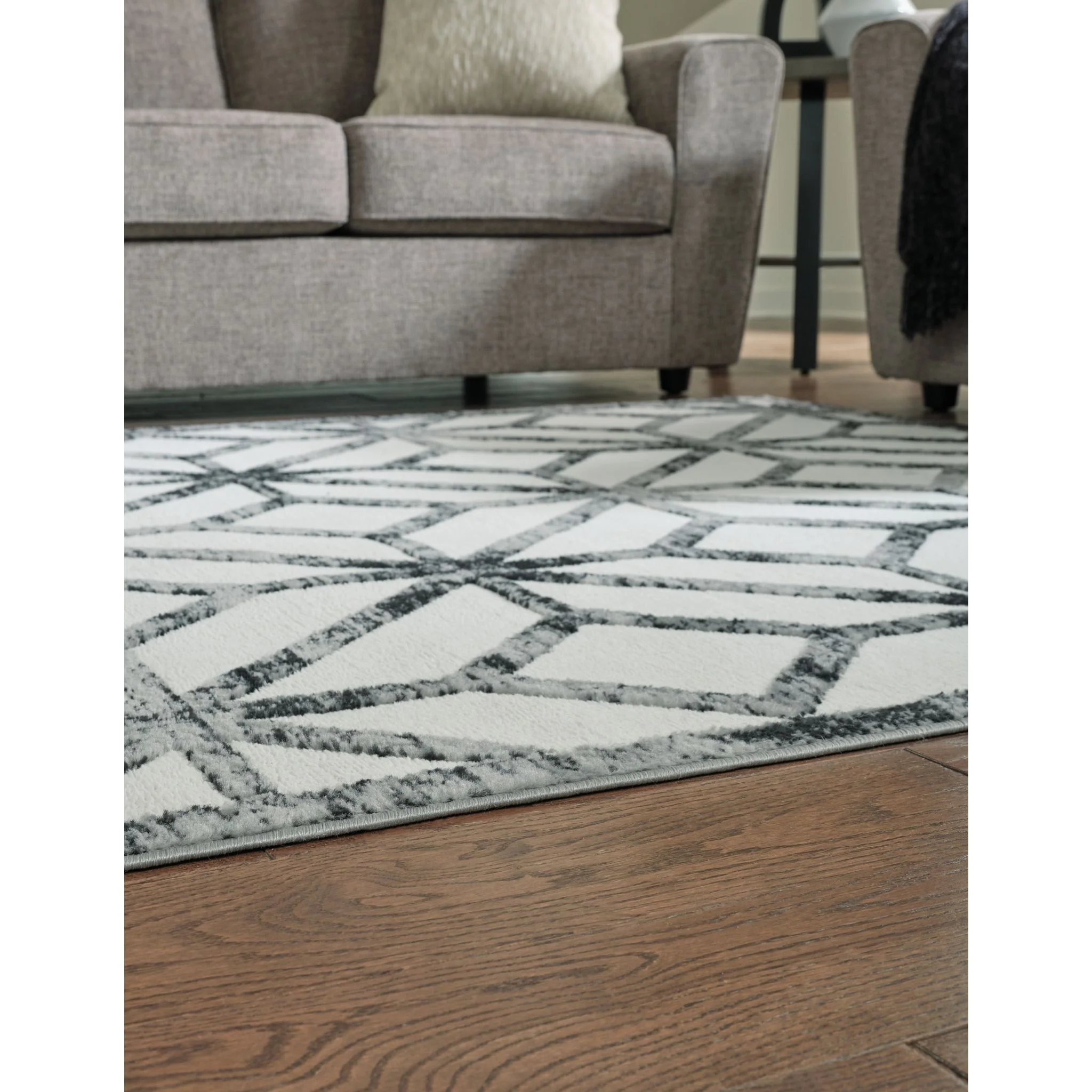 Reidland Area Rug - Image 3
