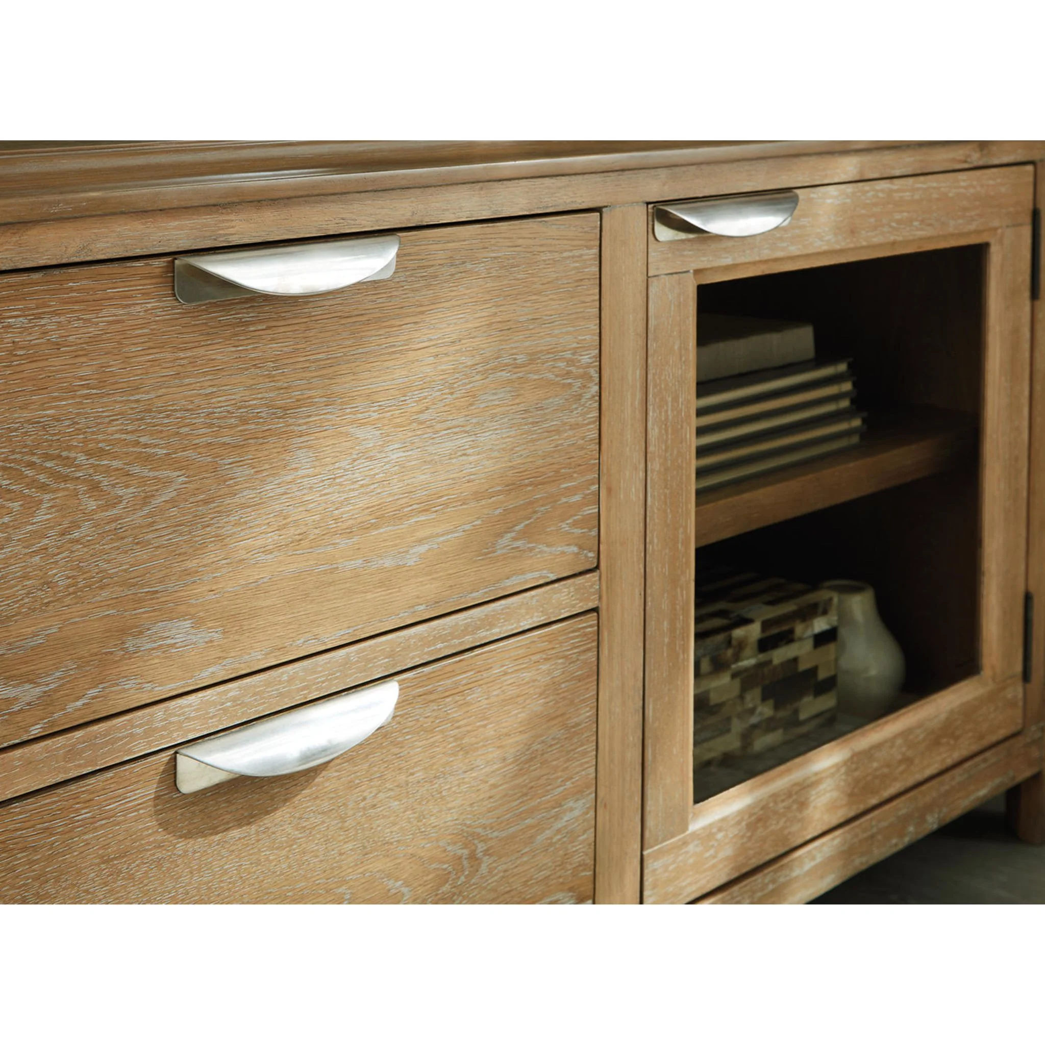 Rencott TV Stand - Image 3