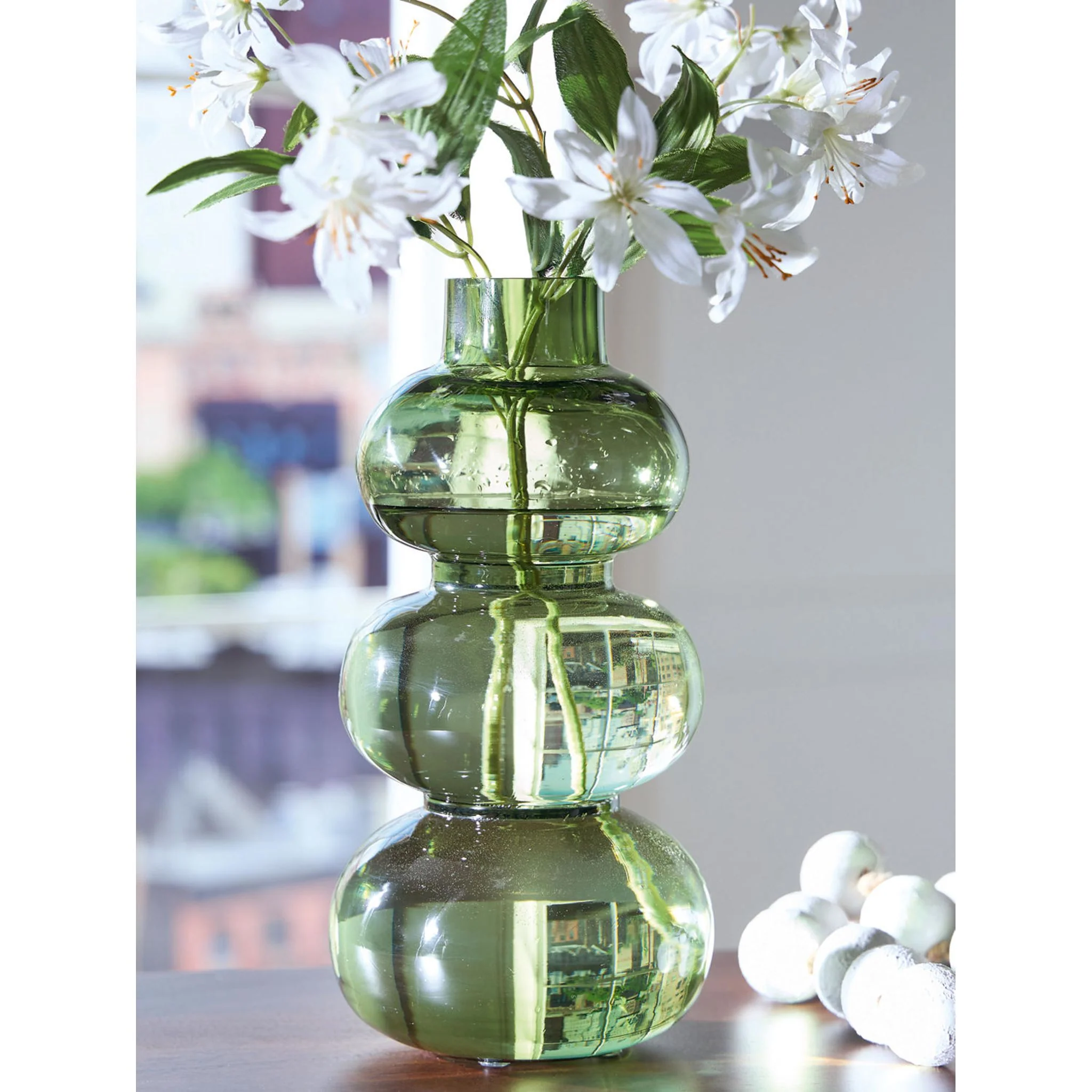 Renethorne Vase - Image 2
