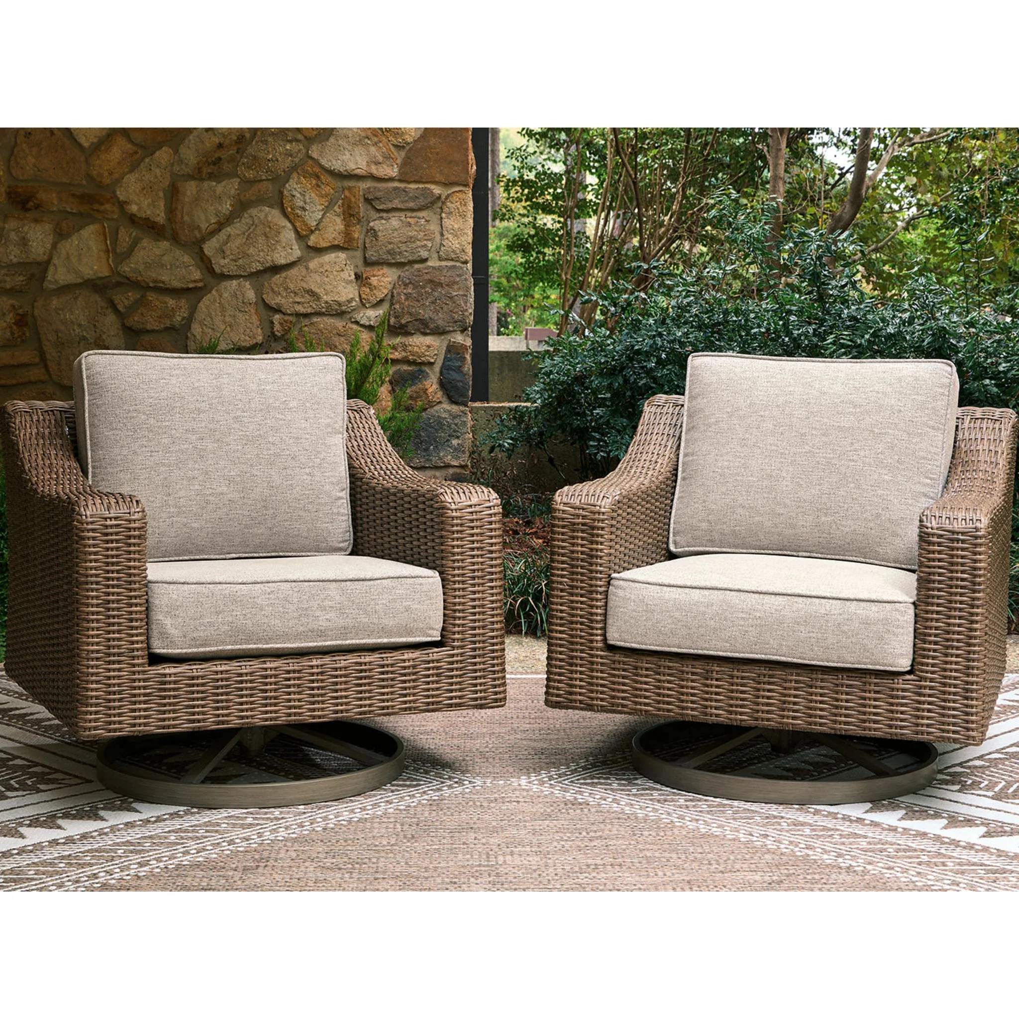 Revare Beach Swivel Lounge Chair with Cushion - Image 3