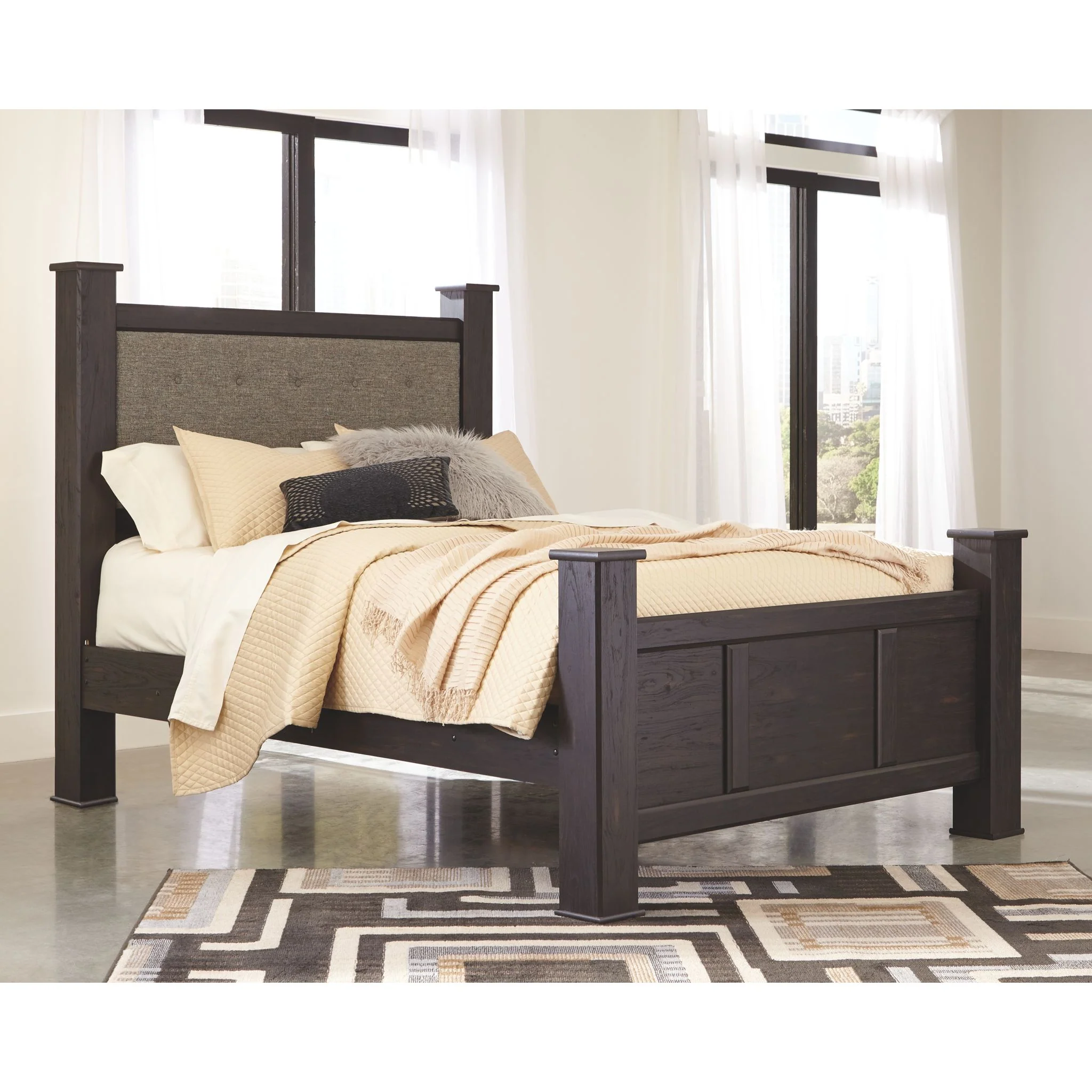 Reylow 3 Piece Poster Bed - Image 2