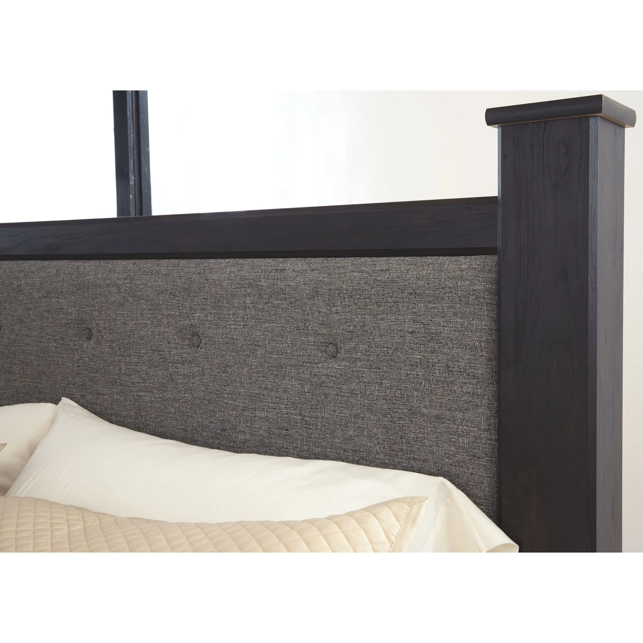 Reylow 3 Piece Poster Bed - Image 4