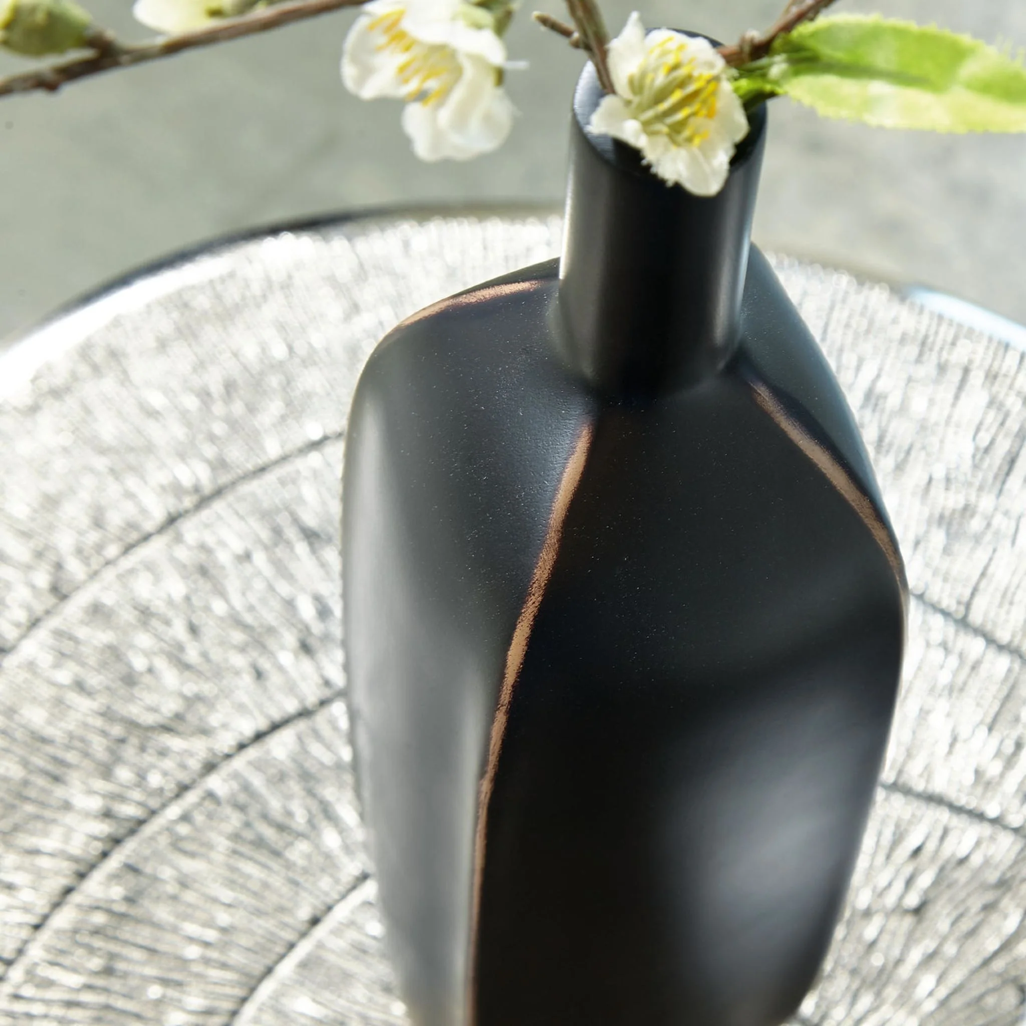 Rhaveney Vase (Set of 3) - Image 7