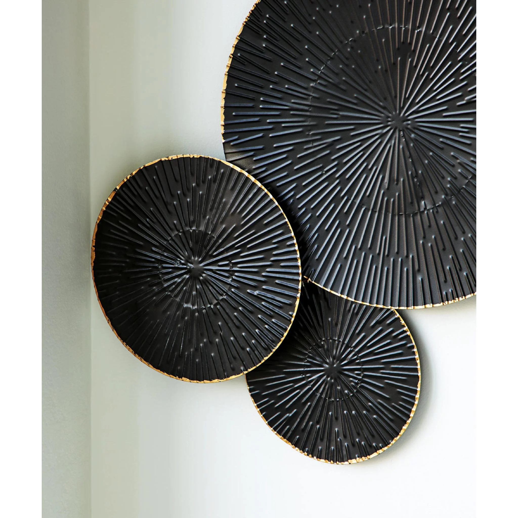 Rhetlen Wall Decor - Image 5