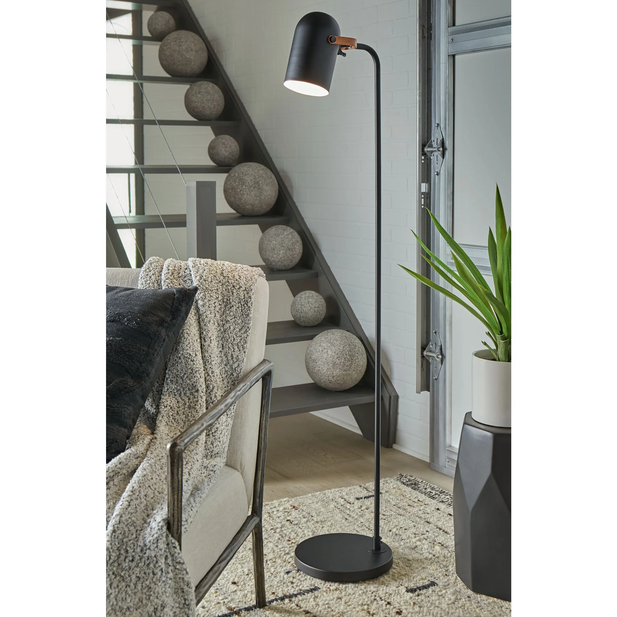 Ridgewick Floor Lamp - Image 2