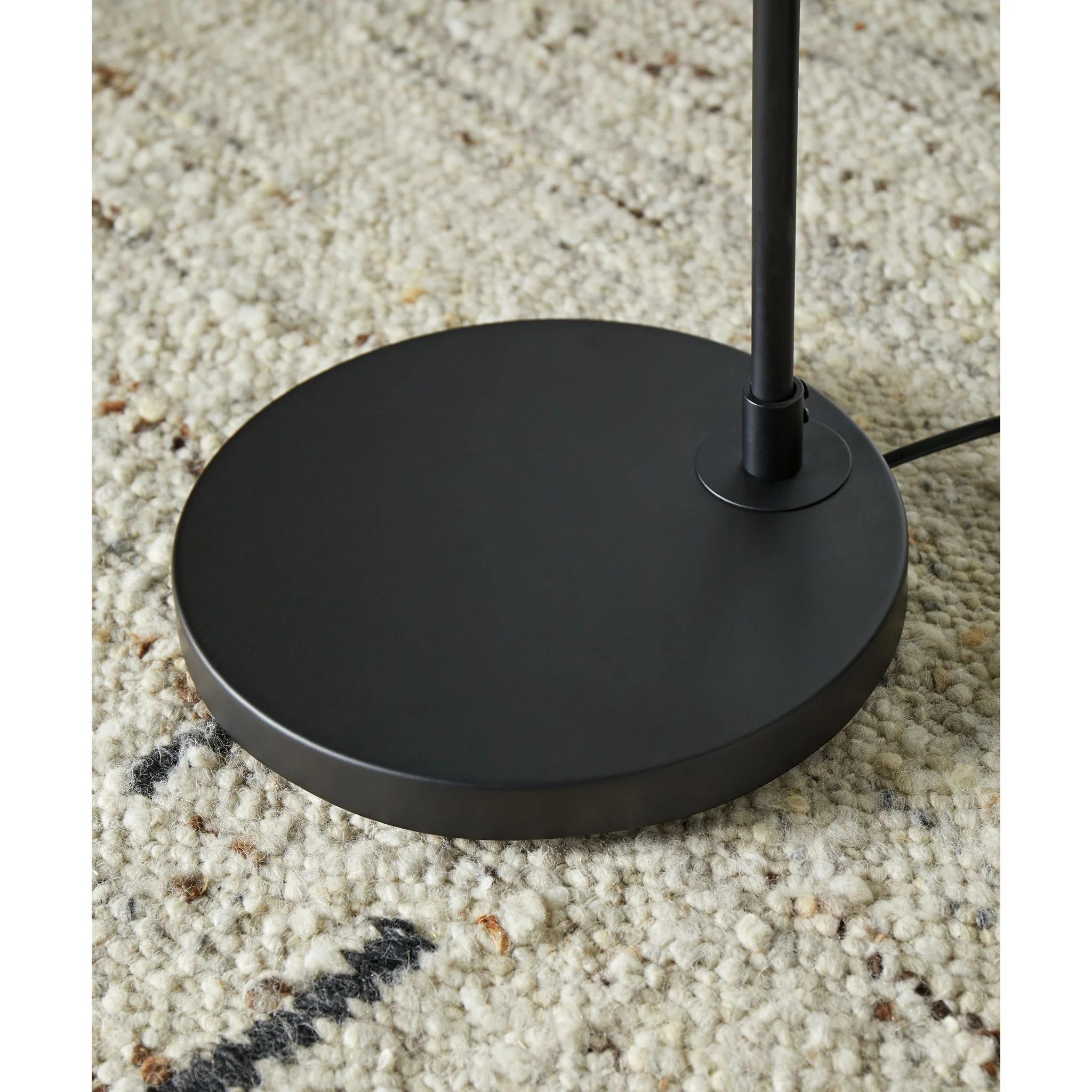Ridgewick Floor Lamp - Image 4