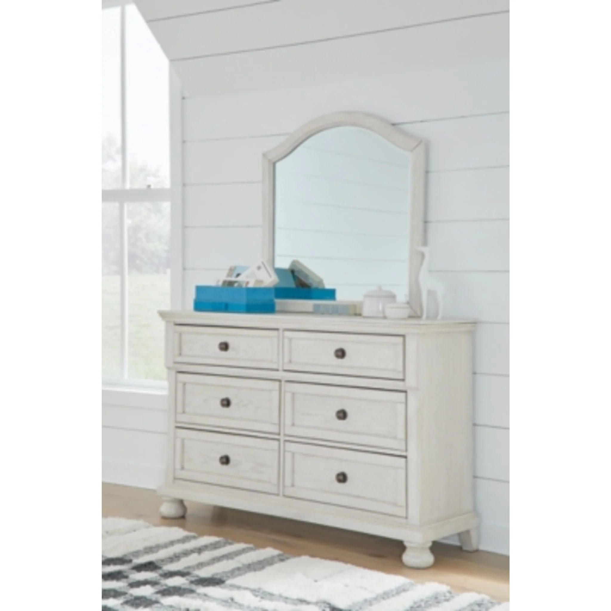 Robbinsdale Dresser and Mirror - Image 7