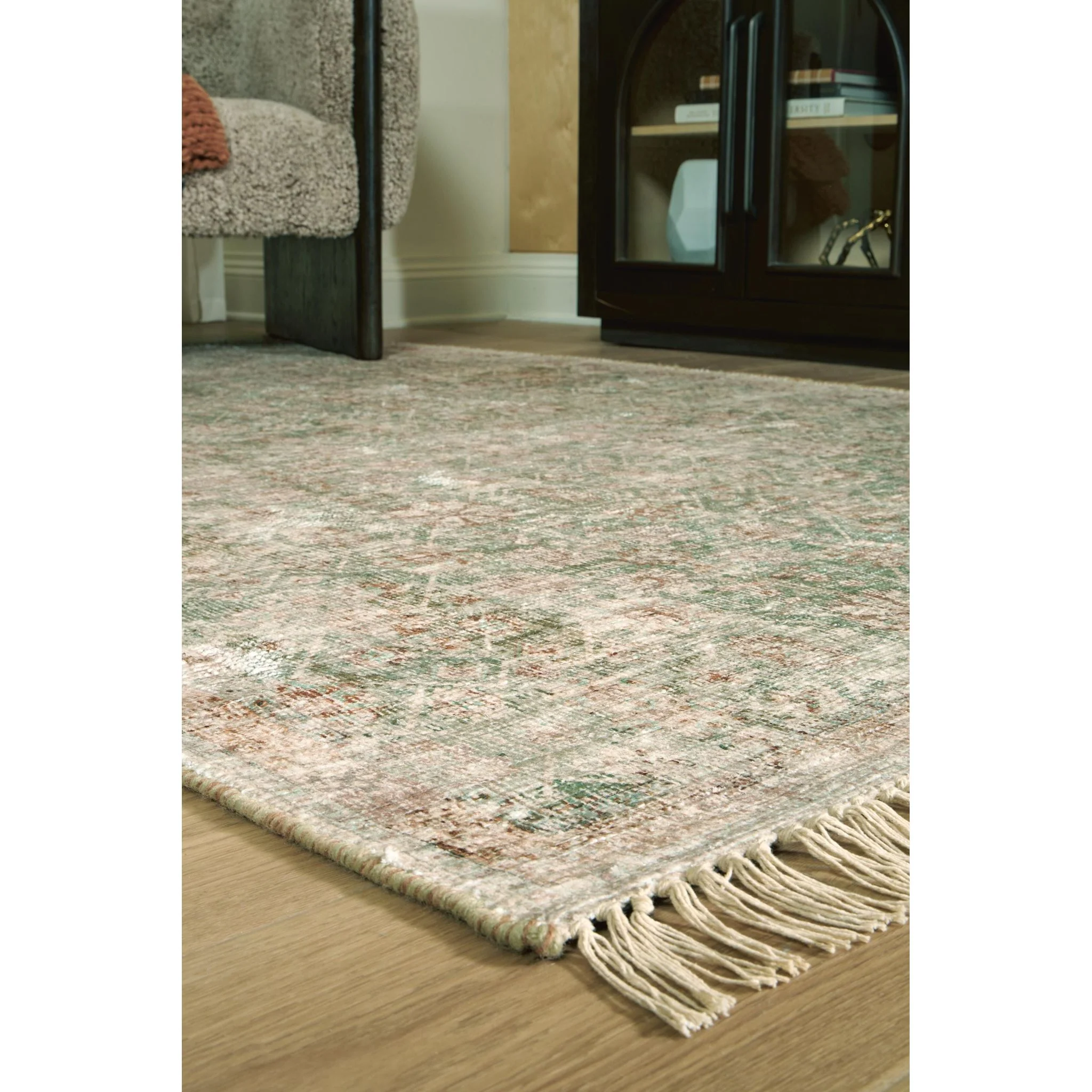 Rossbury Medium Rug - Image 7