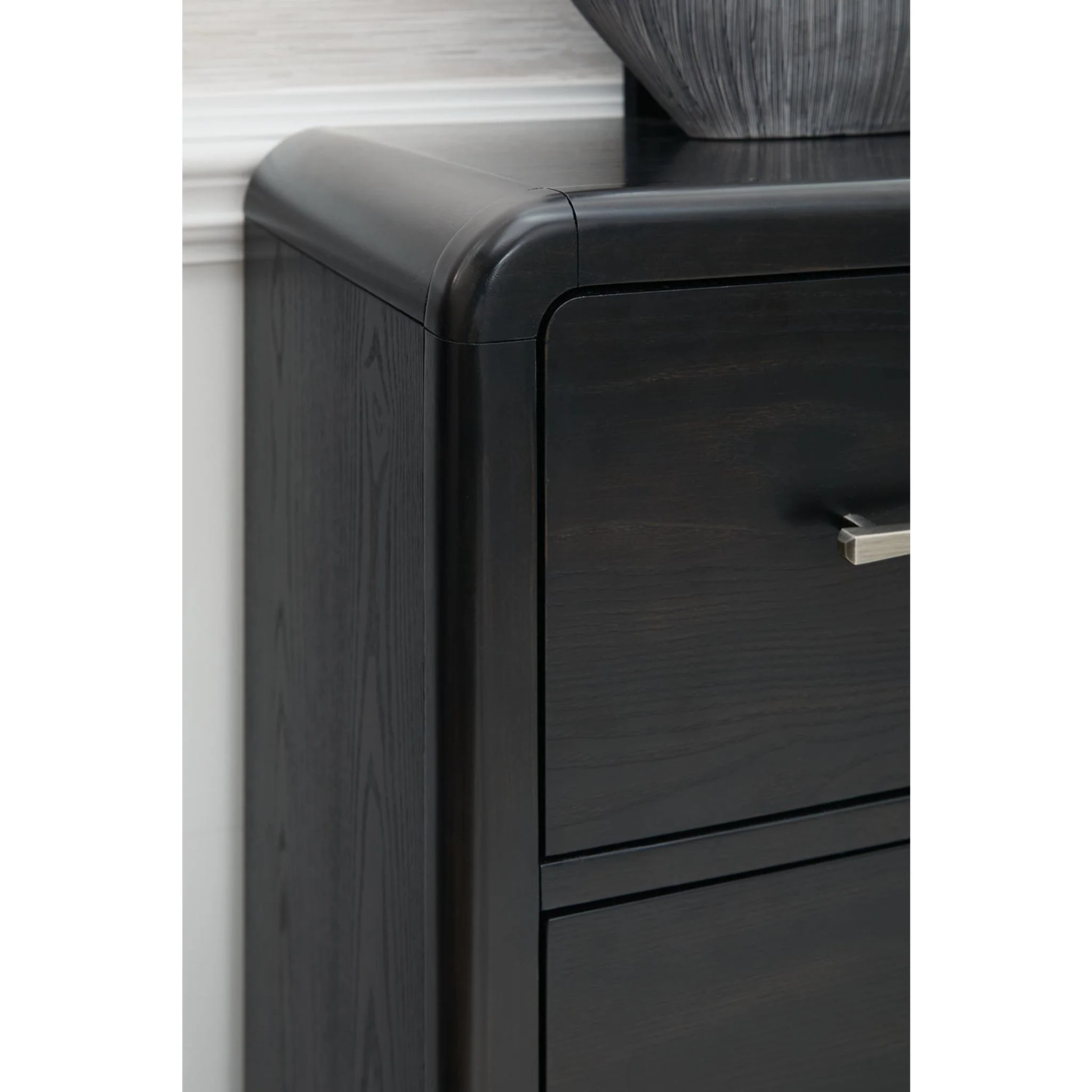 Rowanbeck Dresser - Image 9
